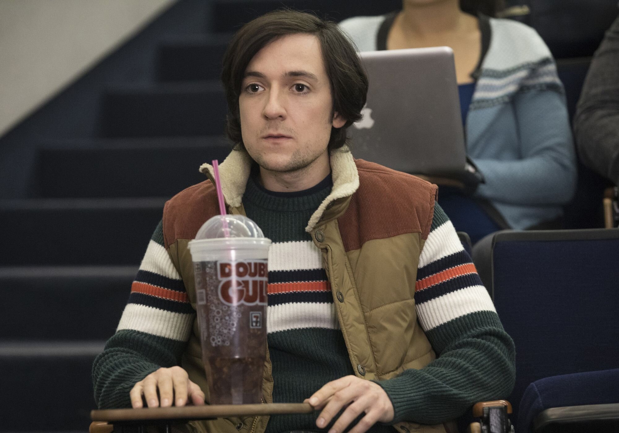 Josh Brener es uno de los fichajes de la nueva serie spin-off de 'The Big Bang Theory'