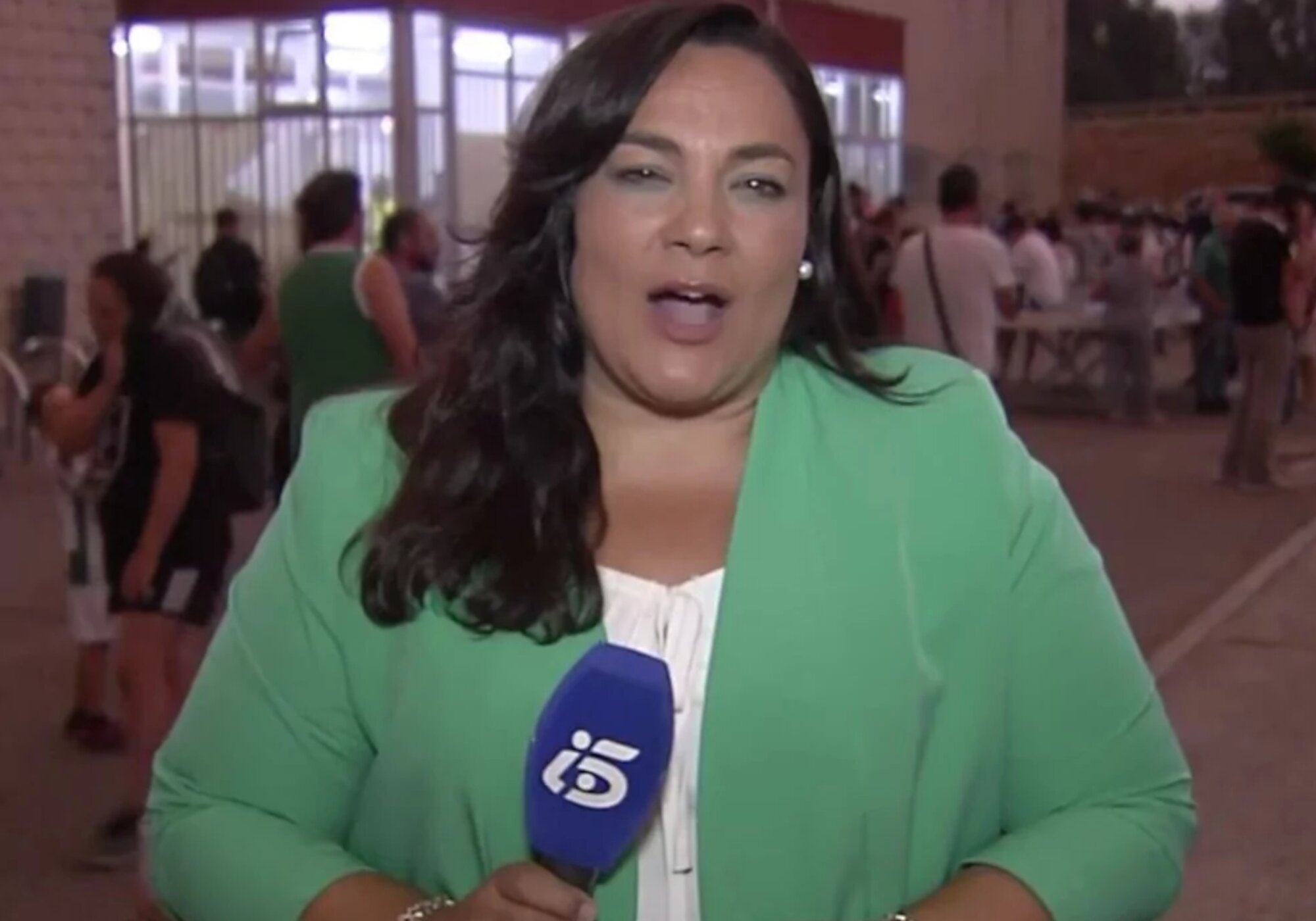 Noemí Bautista tuvo que huir ante el cambio de dirección del fuego