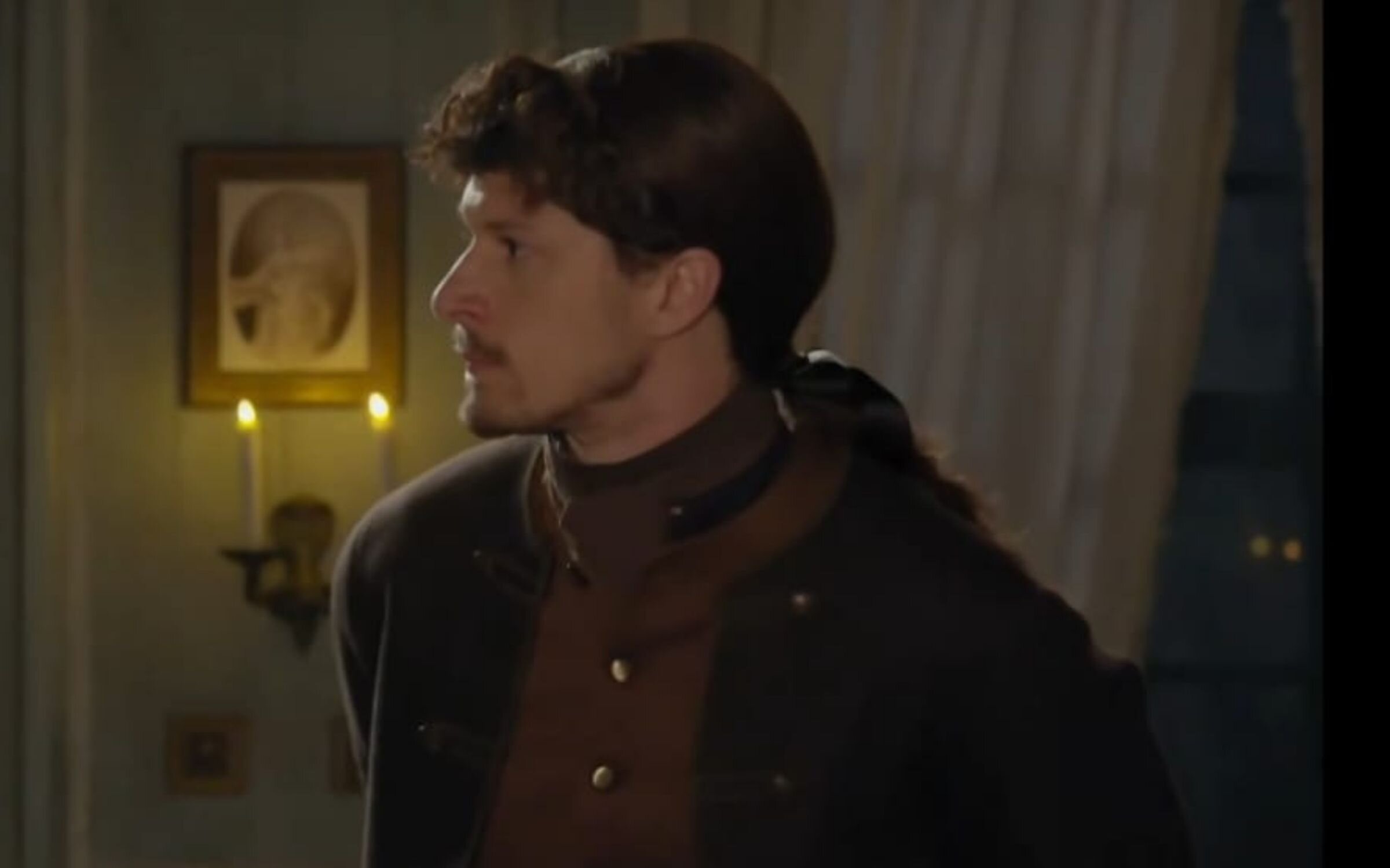 Atanasio le entrega unos documentos claves a Adriana en el último capítulo de &#39;Valle Salvaje&#39;