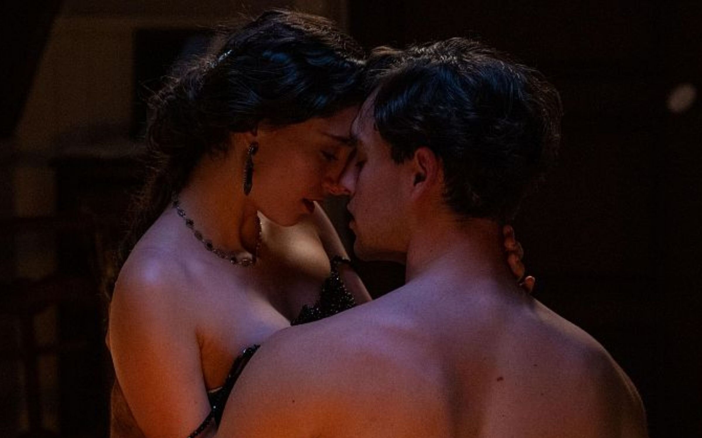 En próximo capítulo de &#39;La promesa&#39; Curro y Ángela desatan su amor 