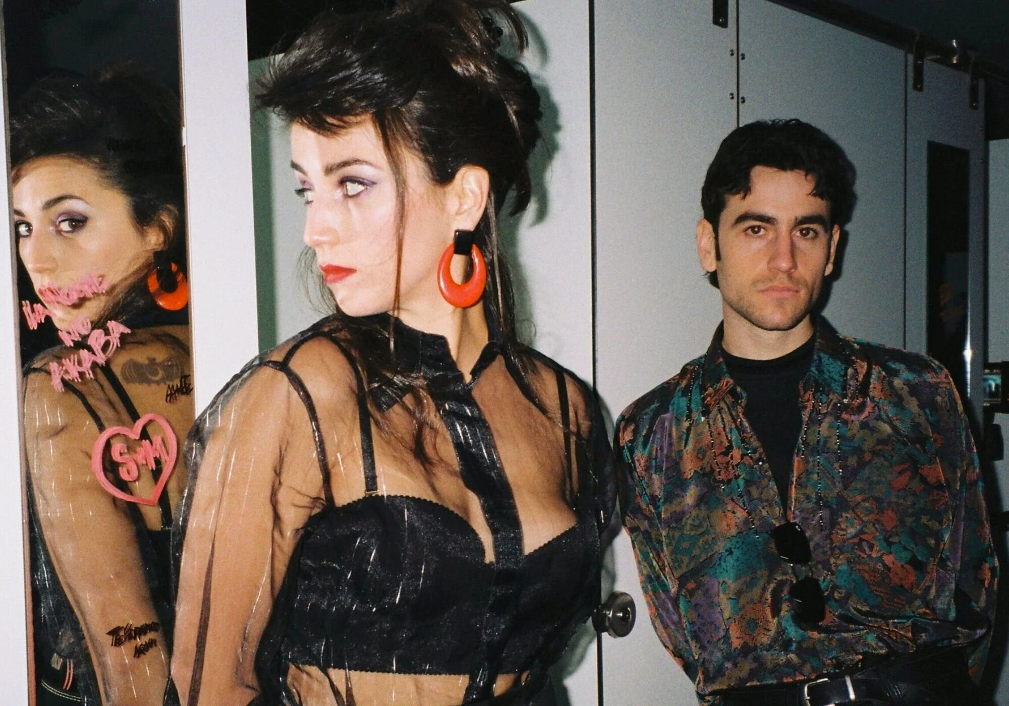 Claudia Salas y Àlex Monner, en la primera temporada de 'La Ruta'