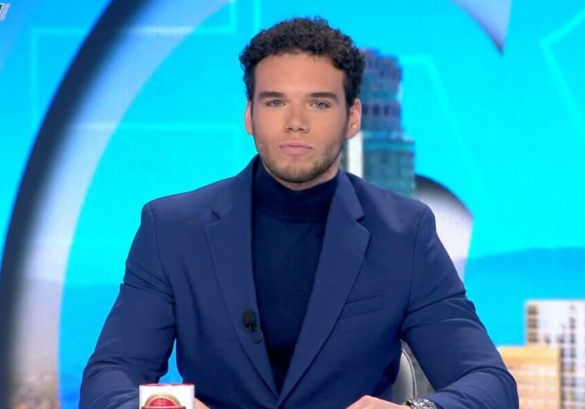 Alfonso Arús le cede el testigo del programa de fin de semana a su hijo Hans Arús, que presentará &#39;Aruser@s Weekend&#39;