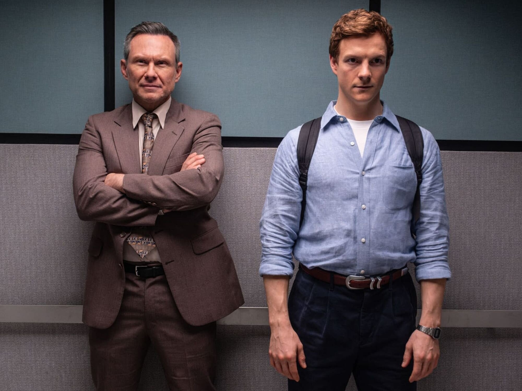 Christian Slater y Patrick Gibson en &#39;Dexter: Pecado original&#39;