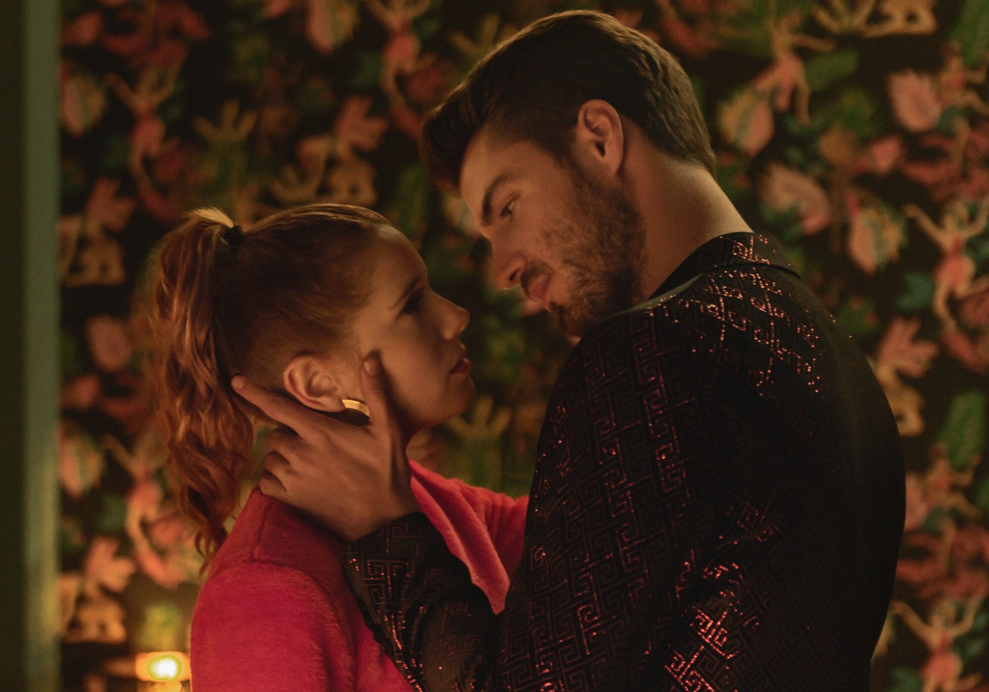 Benjamín Alfonso fue reemplazado por Maxi Iglesias en el papel de Víctor en 'Valeria'