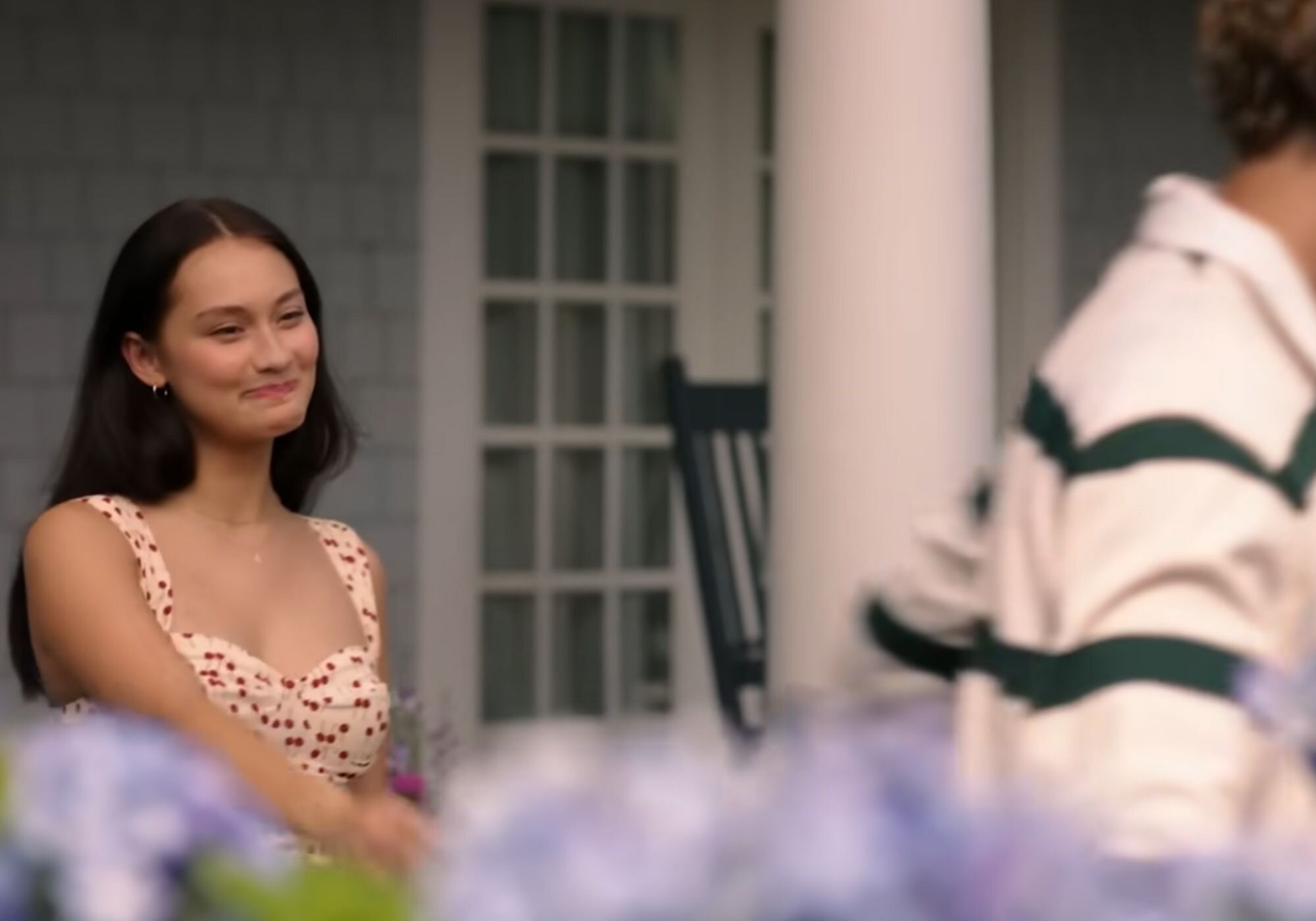 Jenny Han, escritora de los libros y showrunner de la serie &amp;#39;El verano en el que me enamoré&amp;#39;, ha avisado de que el final puede ser distinto al de los libros