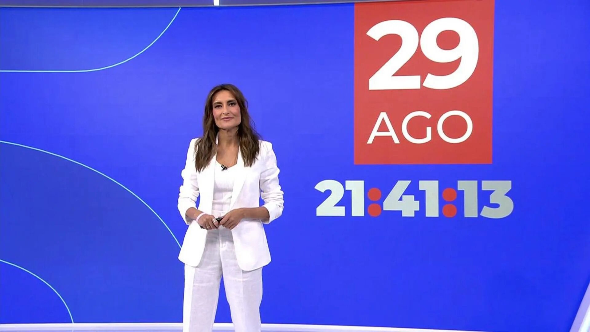 Leticia Iglesias presentó su último informativo en Telecinco en sustitución de Franganillo