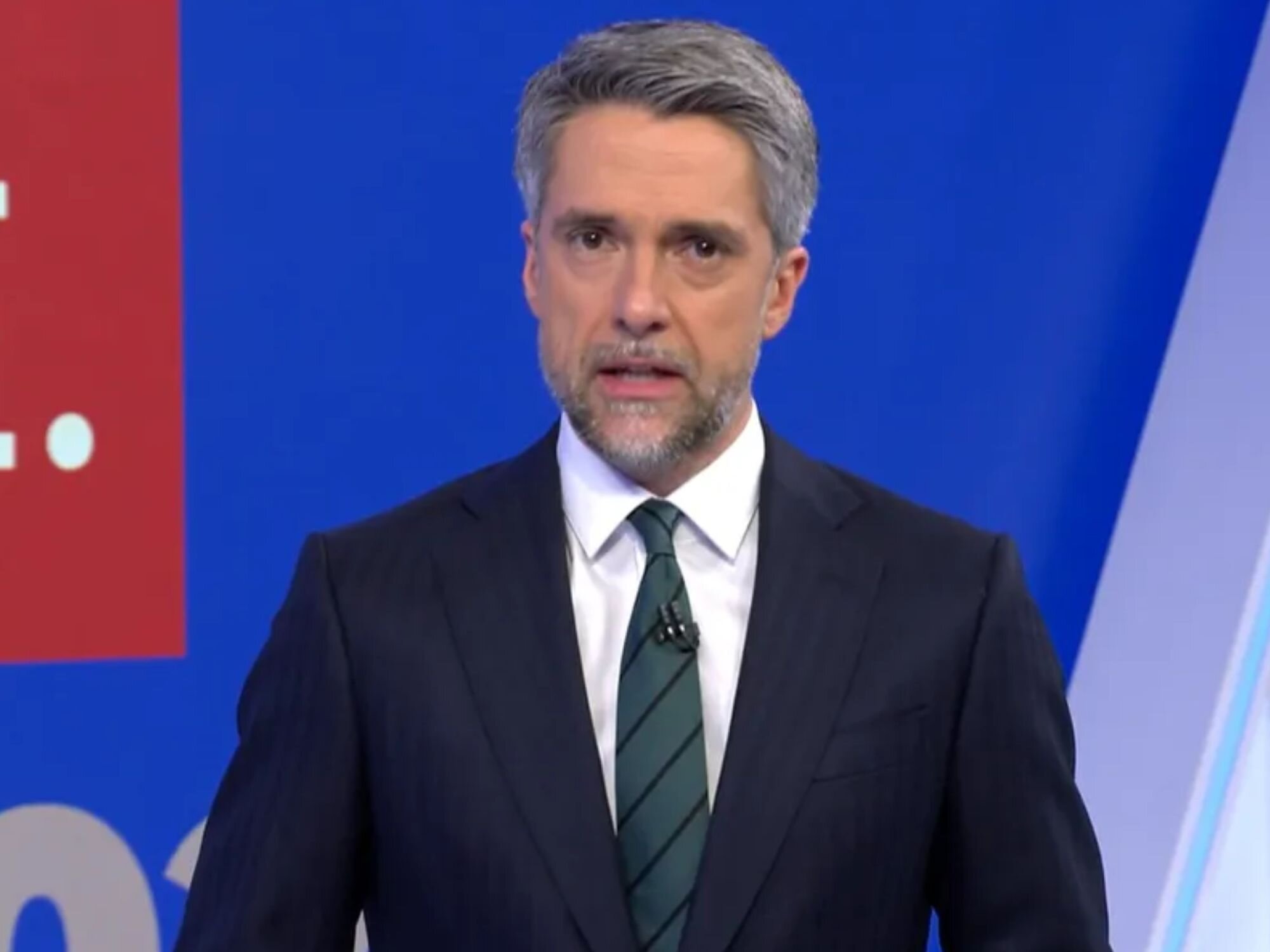 Carlos Franganillo presentando los 'Informativos 21:00'