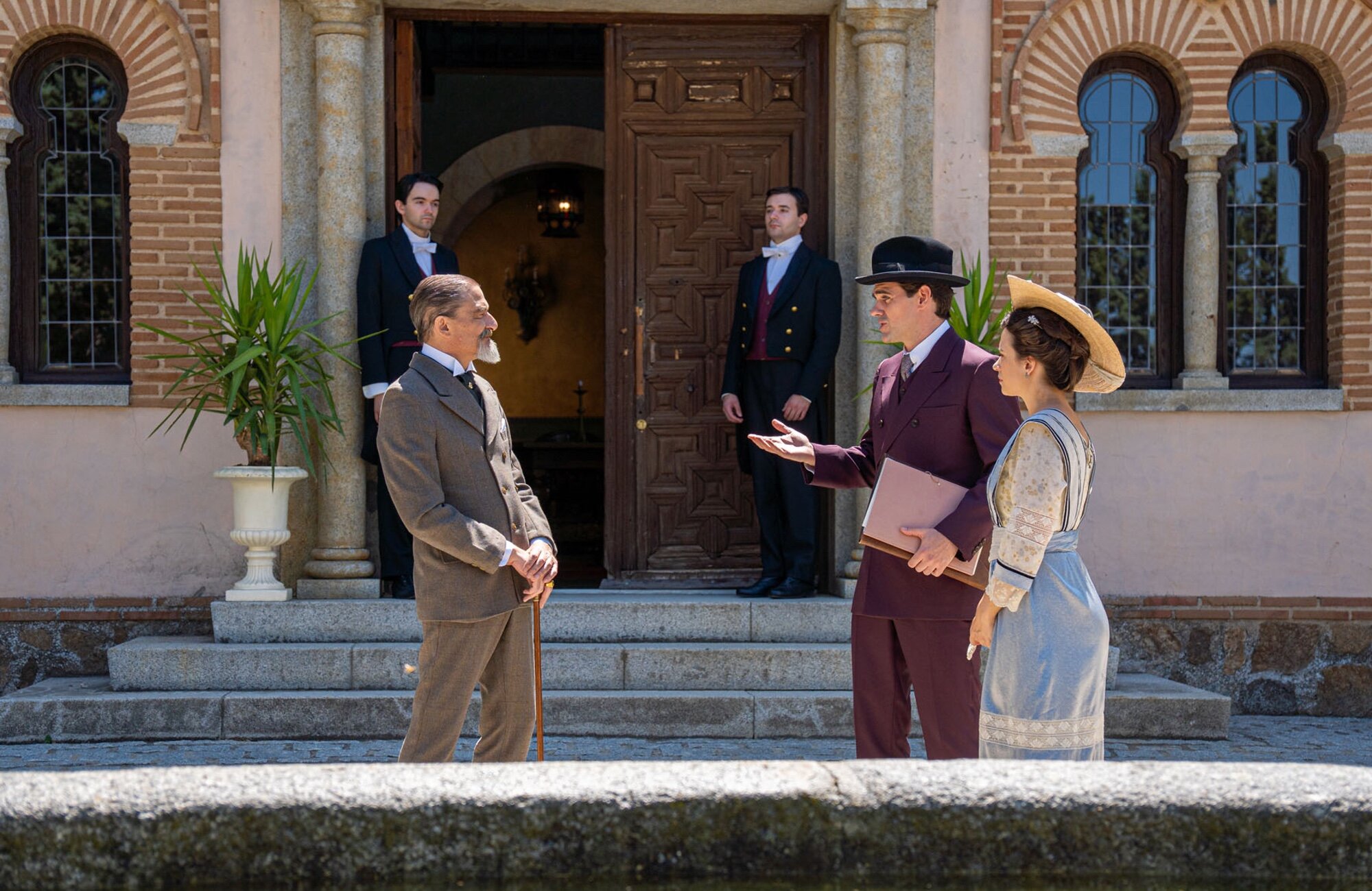 Jacobo y Martina intentan solucionar la situación con el barón de Valladares en &#39;La promesa&#39;