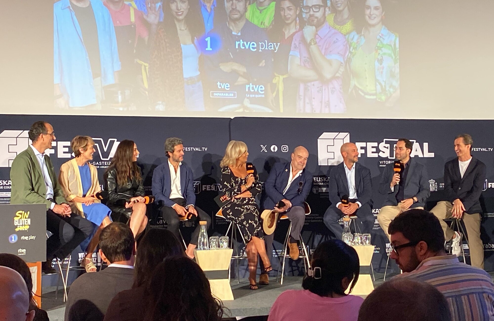 El equipo de 'Sin gluten' en la rueda de prensa del FesTVal
