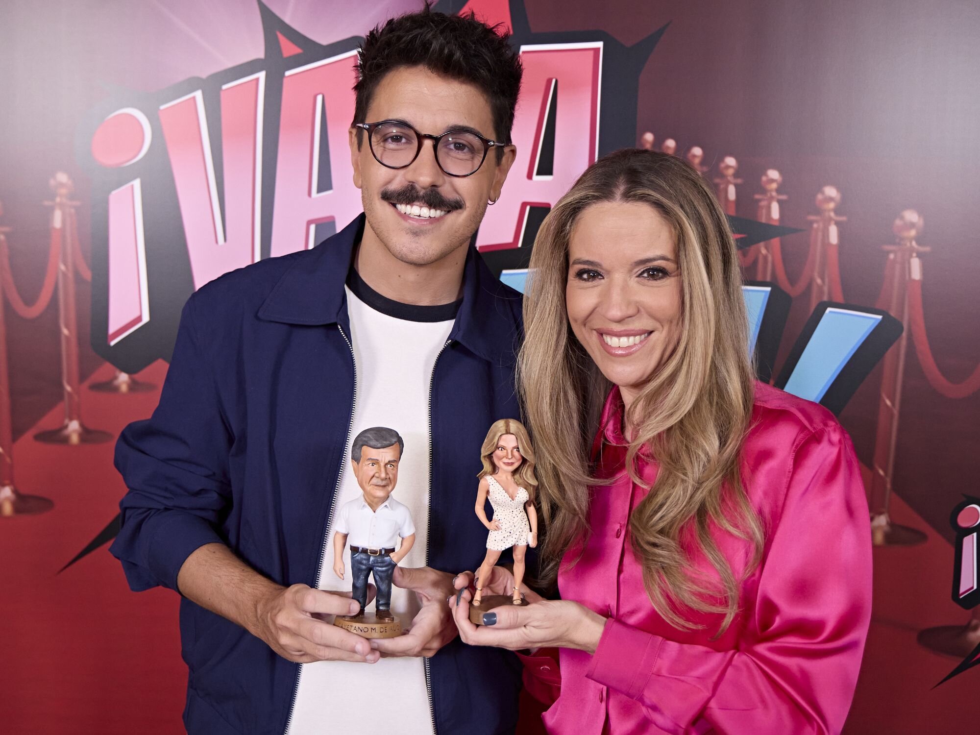 Cristina Lasvignes y Fran Ramírez junto a &quot;los famosetes&quot; de &#39;¡Vaya fama!&#39;
