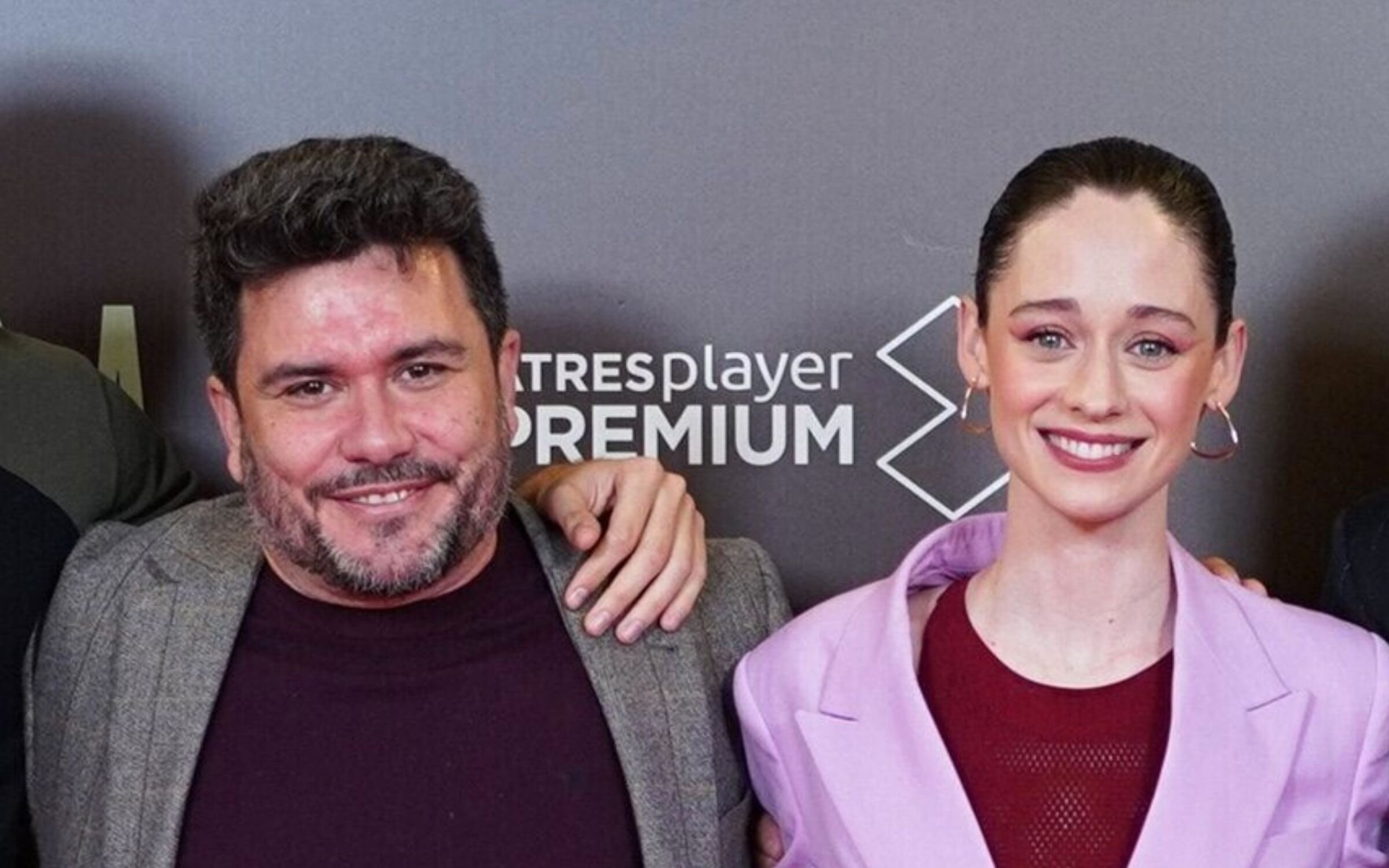 Luis Santamaría junto a la actriz Elena Rivera