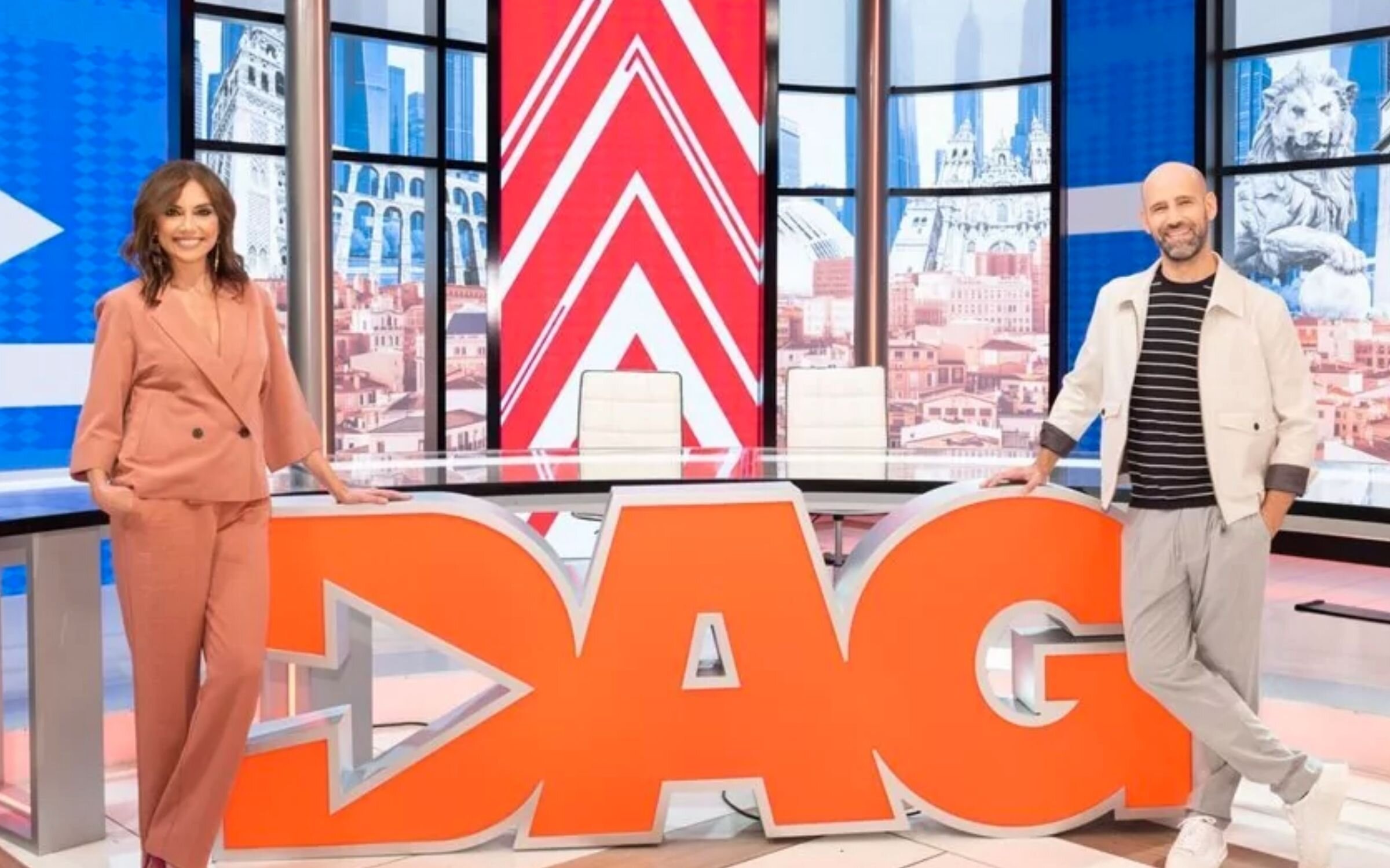 Marta Flich y Gonzalo Miró en el plató de 'Directo al grano'