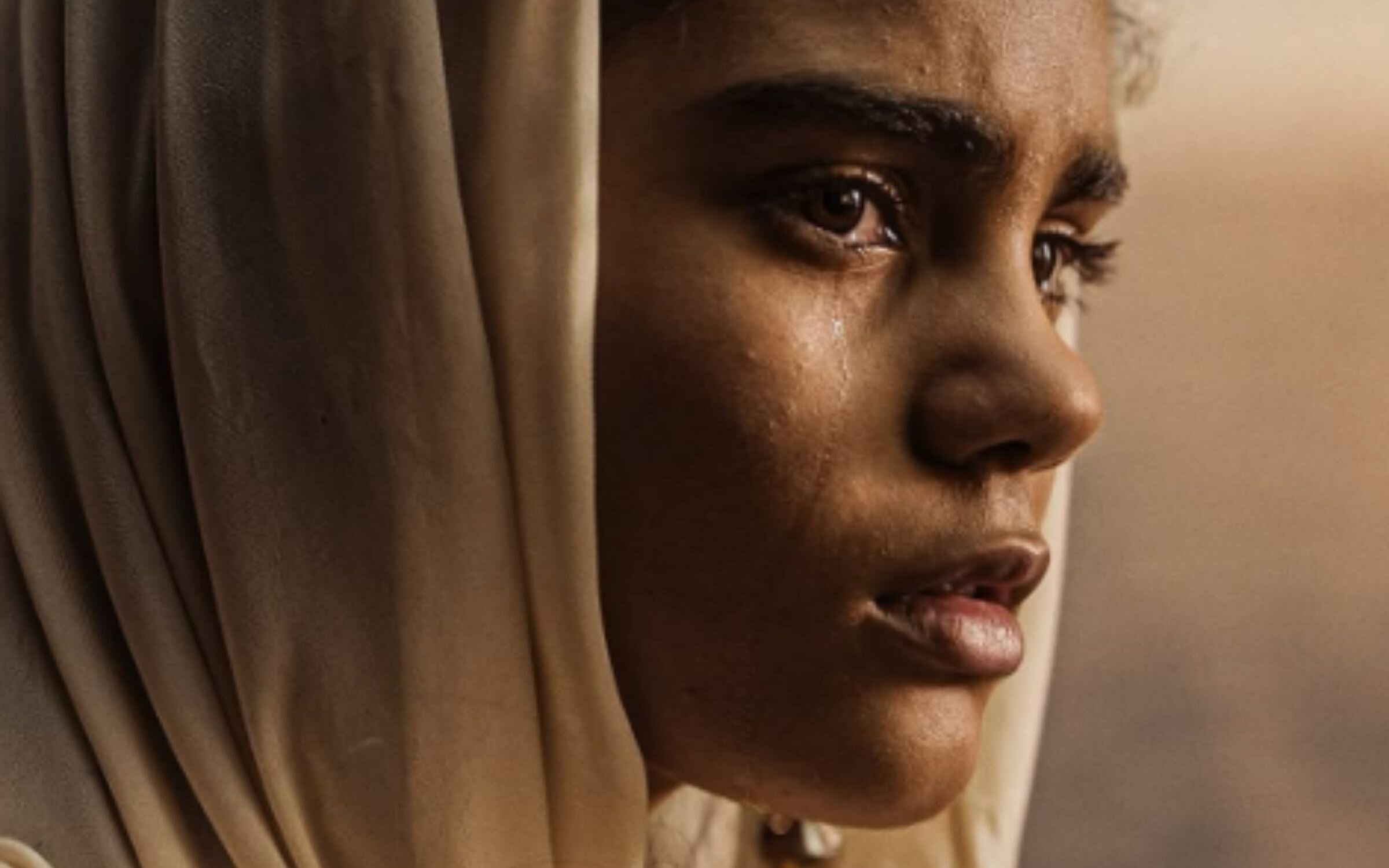 Luna Berroa interpretando a Zoraide en 'El cautivo' de Amenábar