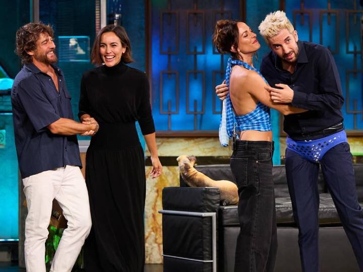 David Broncano recibe a Silvia Alonso, Megan Montaner y Félix Gómez en 'La revuelta'