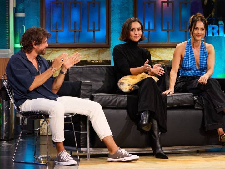 Félix Gómez y Megan Montaner aplauden las palabras de Silvia Alonso contra el genocidio en Gaza en 'La revuelta'