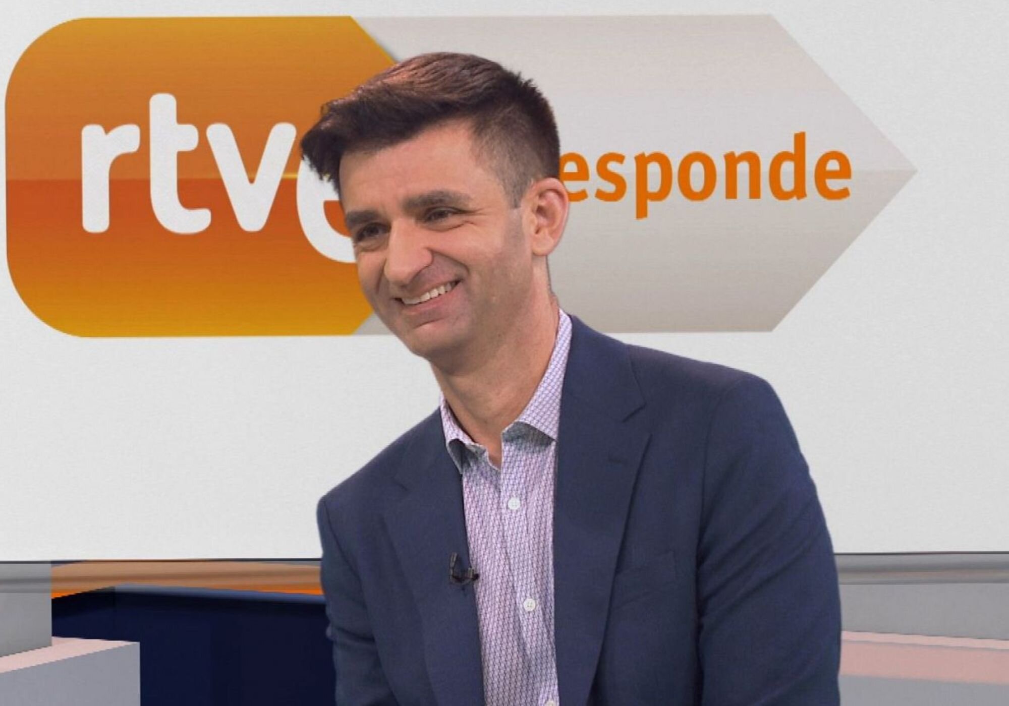 José Pablo López también apoyo a Sarah Santaolalla y a Laura Arroyo a través de su cuenta de twitter