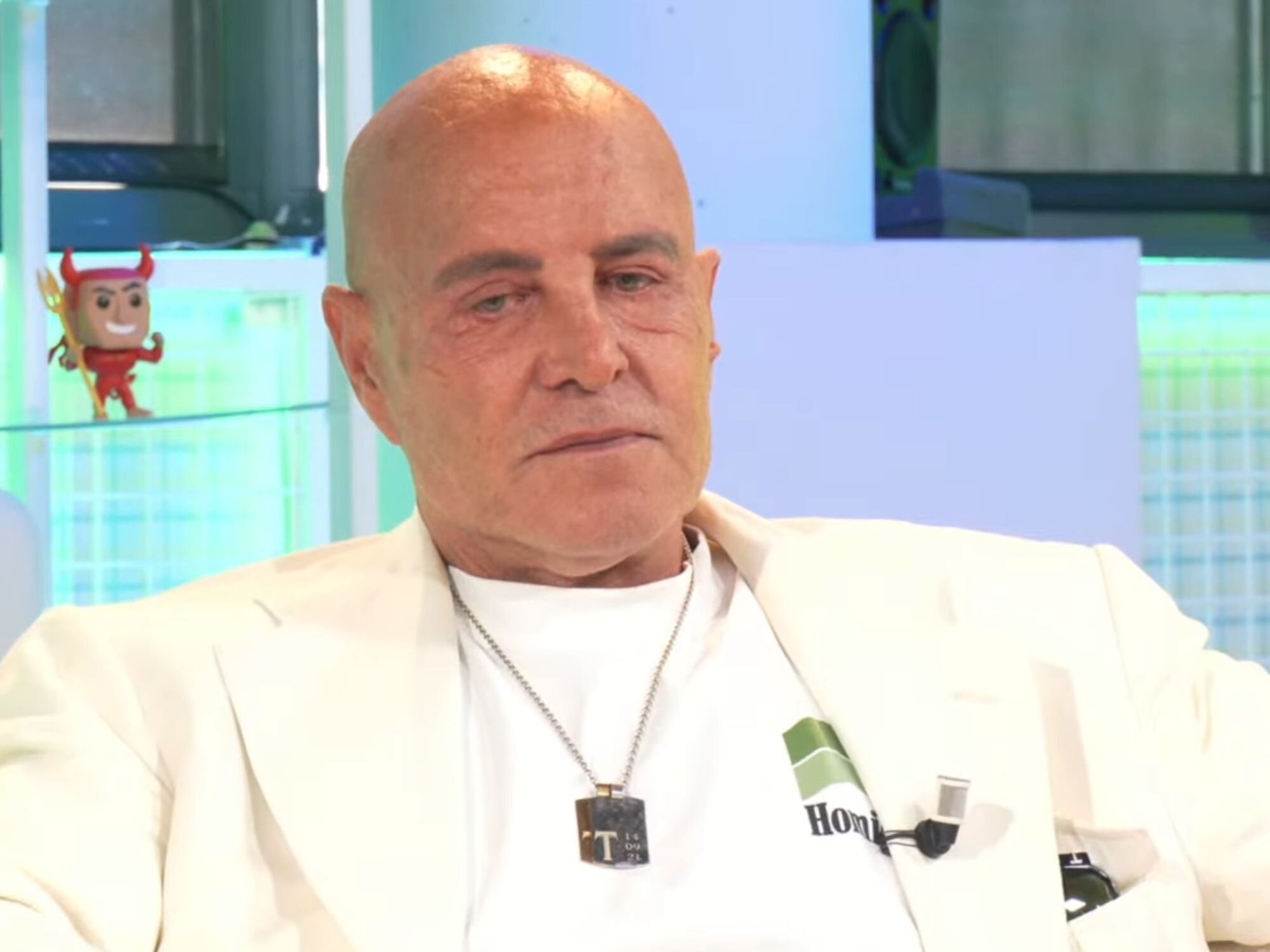 Kiko Matamoros pidió perdón a Mar Flores en &#39;No somos nadie&#39;, pero dijo que lo que cuenta en el libro sobre él no es verdad