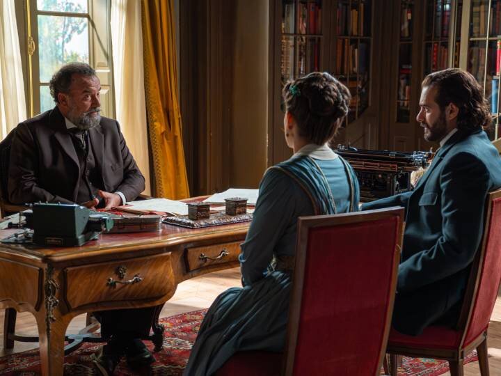 Adrián cede la gestión de las tierras en 'La promesa'