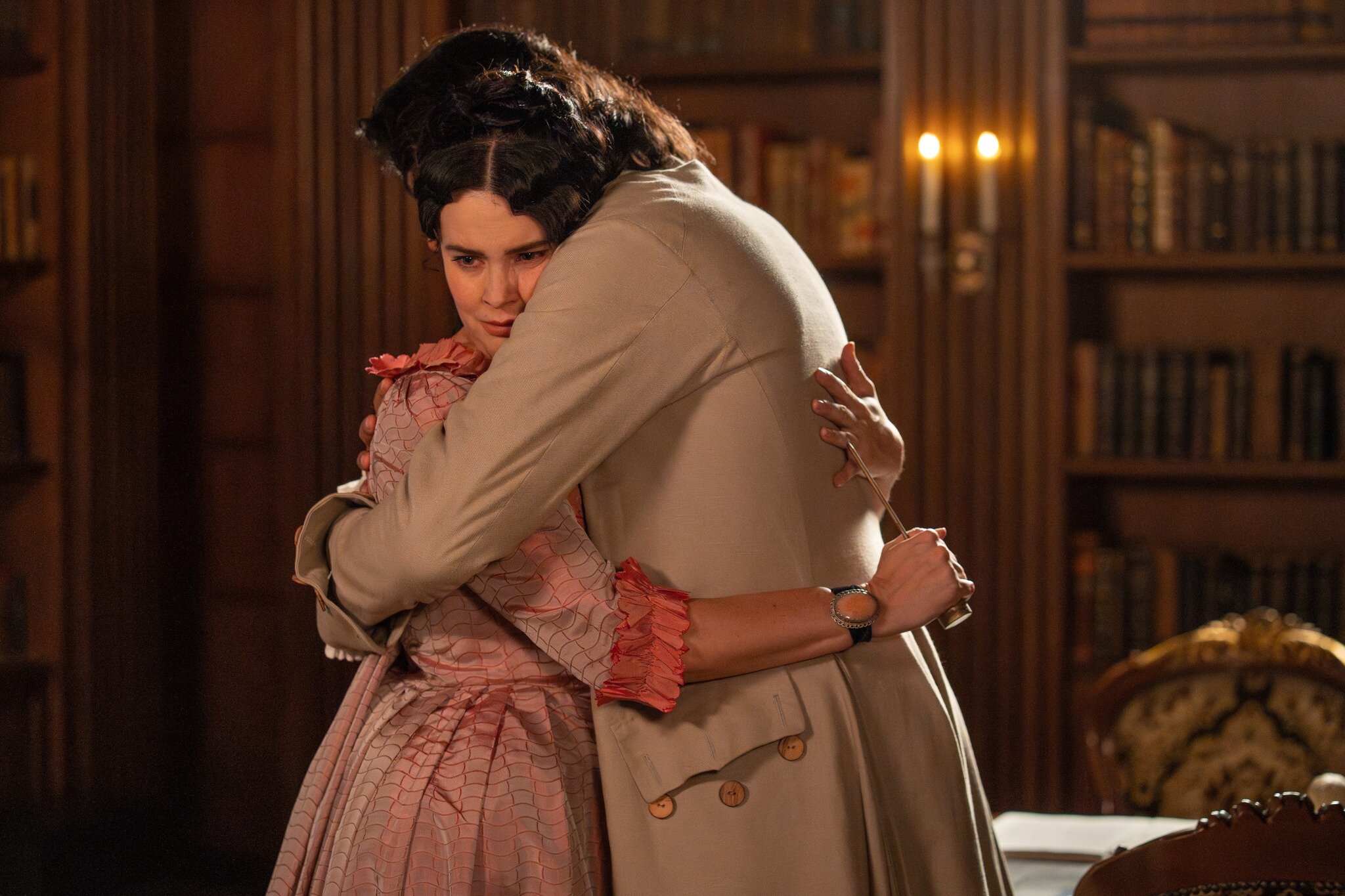 Úrsula amenaza la vida de Rafael en &#39;Valle salvaje&#39;