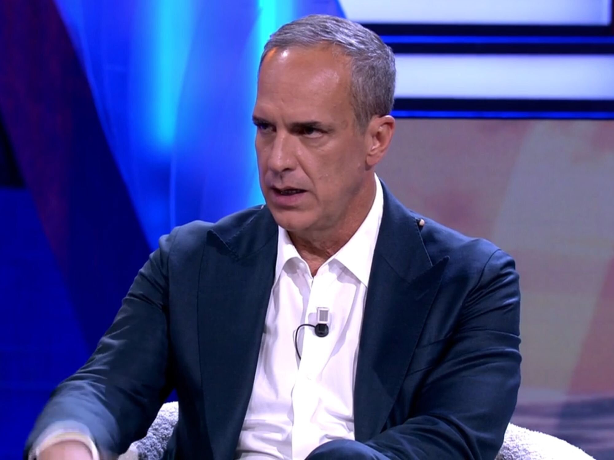 Santi Acosta entrevistando en &amp;#39;¡De viernes!&amp;#39; a Carlo Costanzia Jr