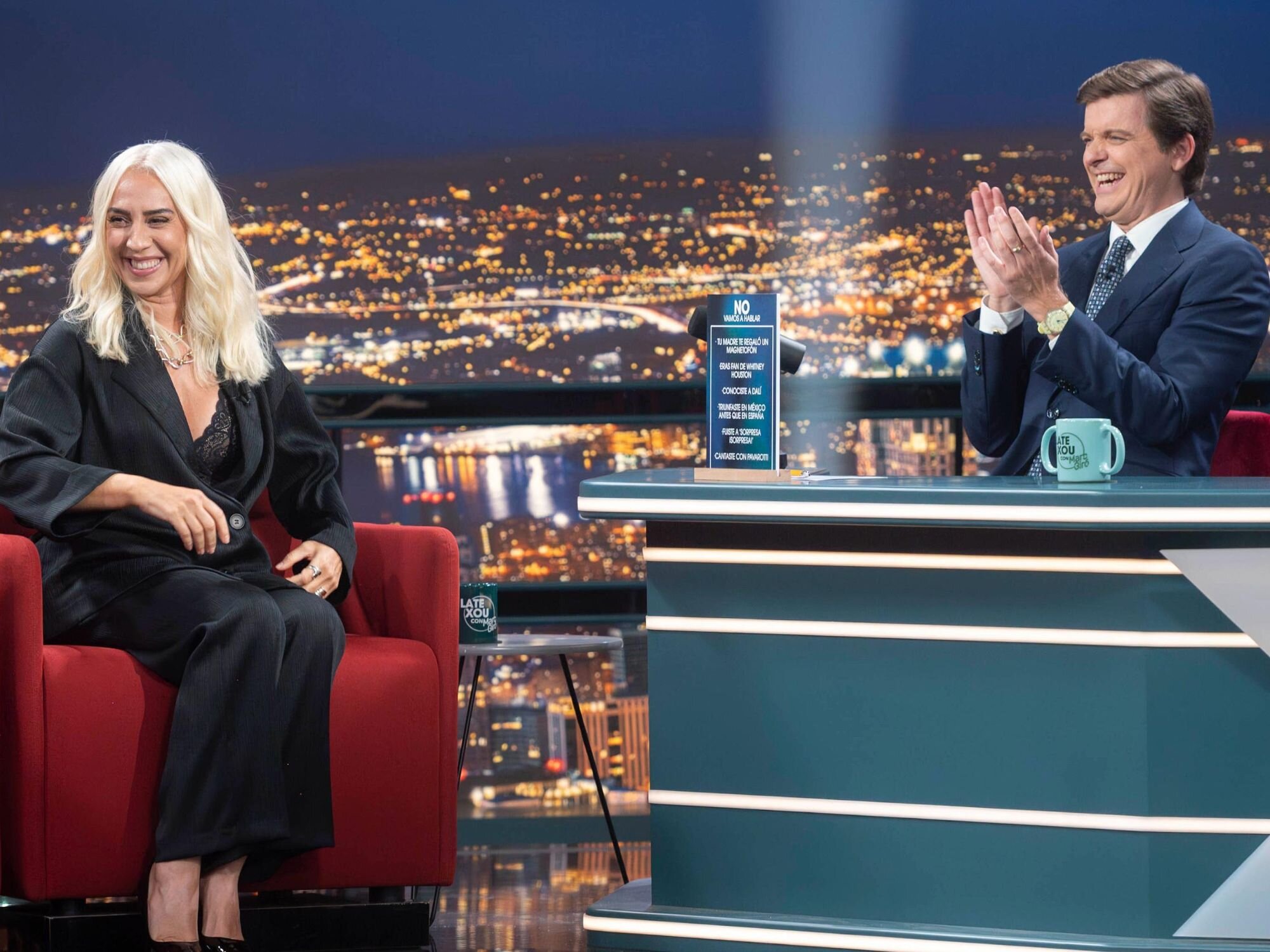 Mónica Naranjo con Marc Giró en 'Late xou'