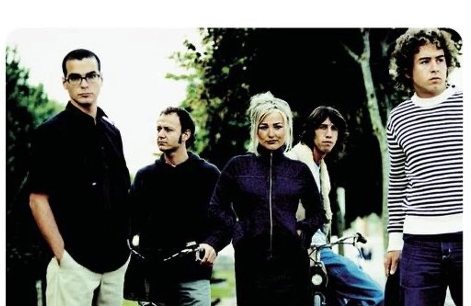 La primera formación de La Oreja de Van Gogh en la portada de 'El viaje de Copperpot'