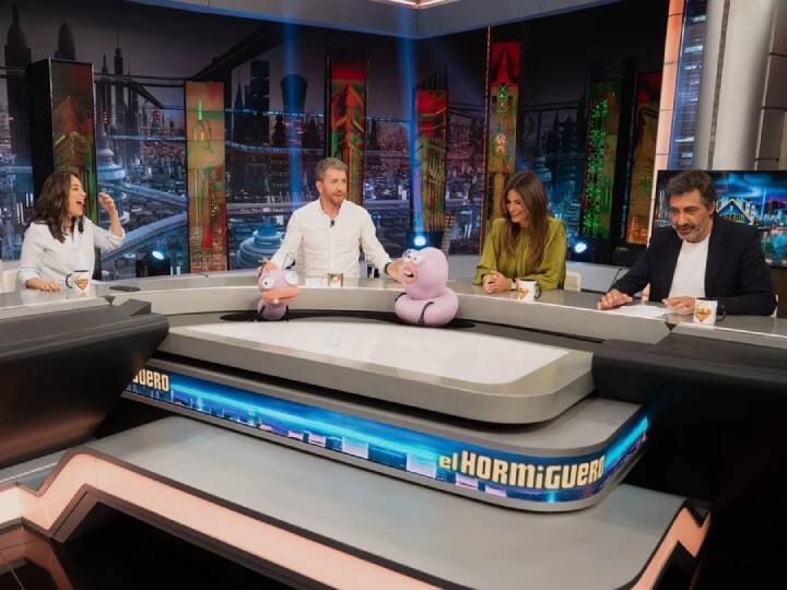 Juan Del Val junto a Nuria Roca, Pablo Motos y Tamara Falcó en &#39;El hormiguero&#39;