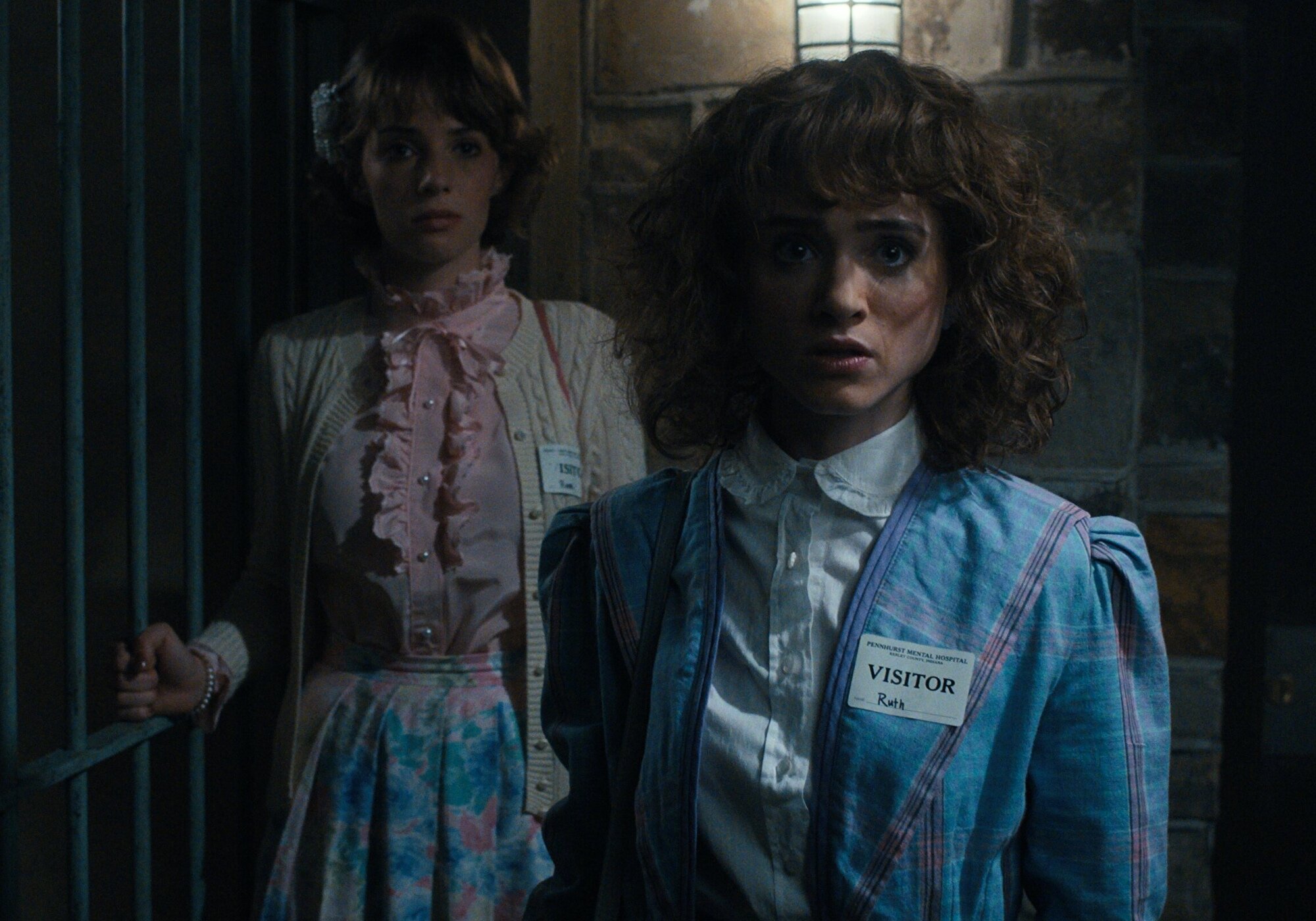 Maya Hawke y Natalia Dyer en 'Stranger Things'