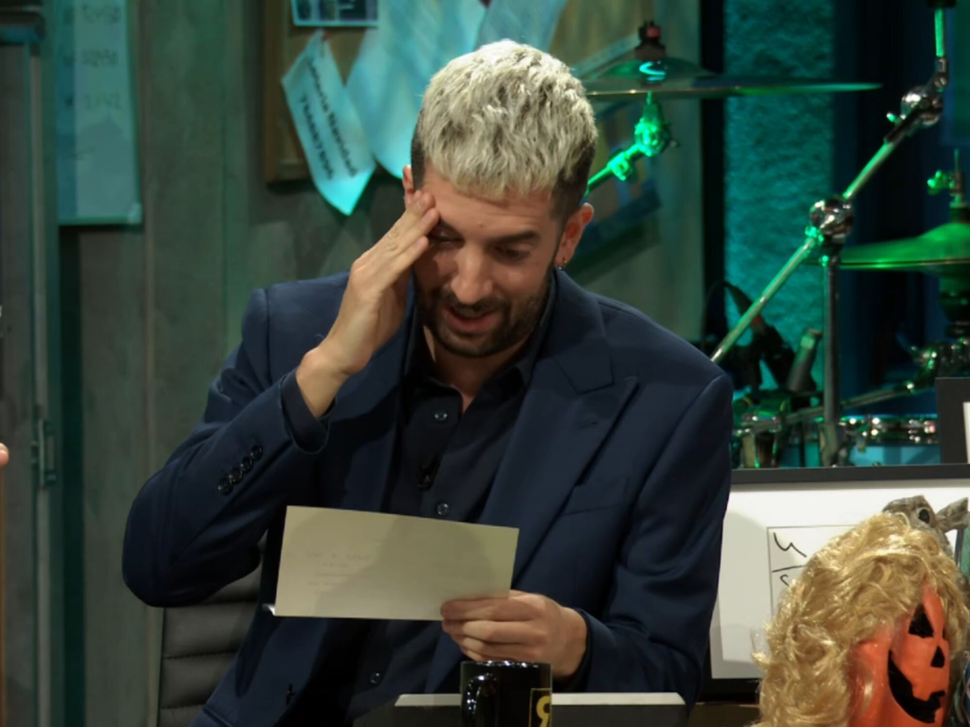 David Broncano leyendo la carta de Pedro Sánchez en &#39;La revuelta&#39;