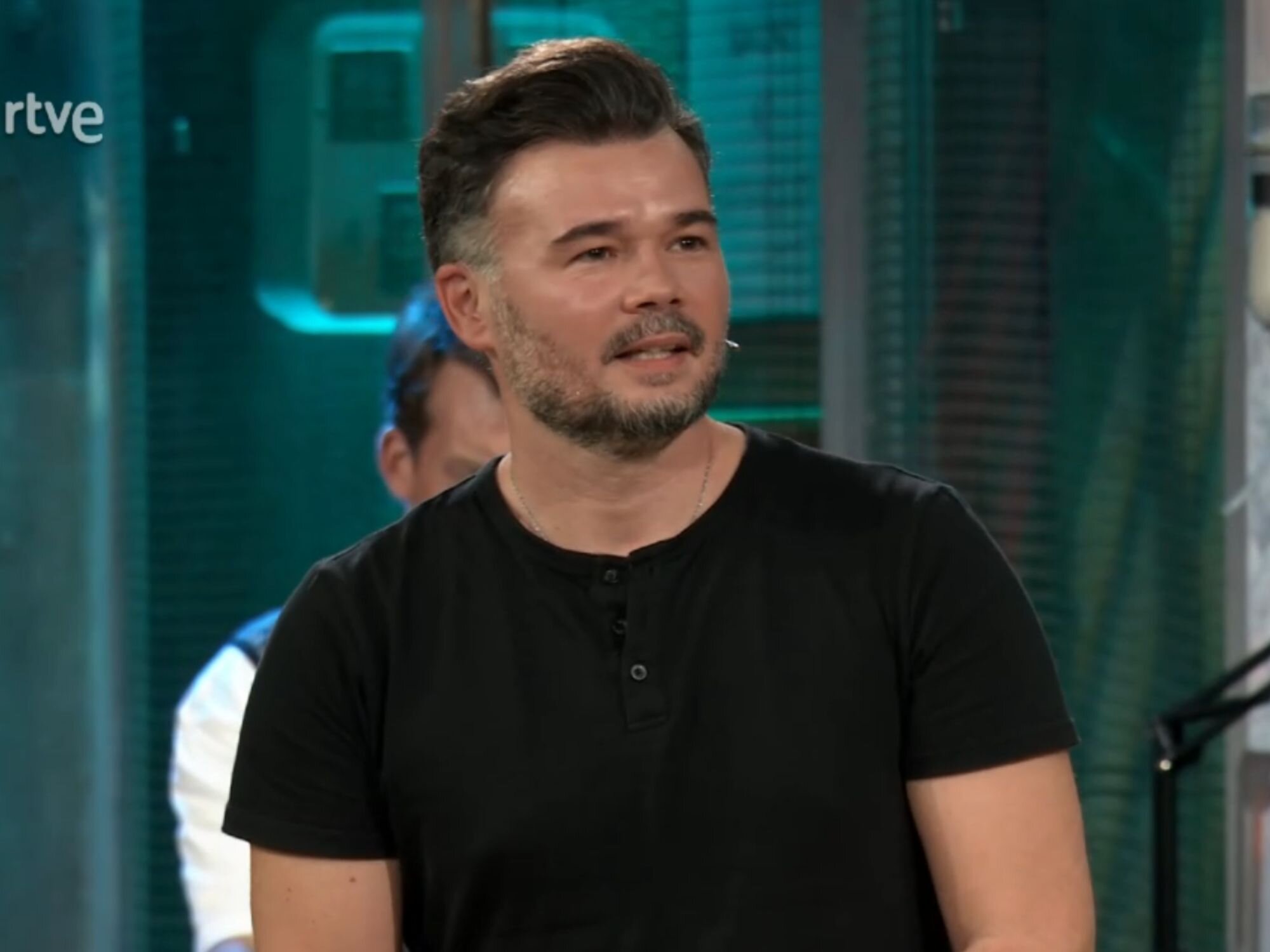 Gabriel Rufián bromeando en 'La revuelta'