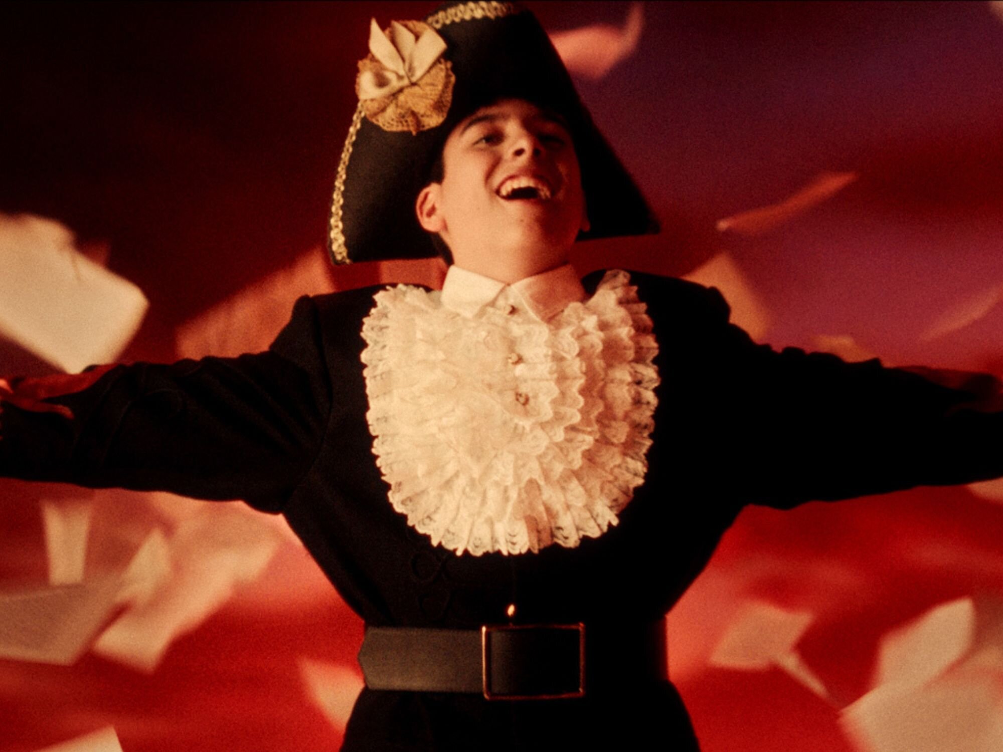 Gonzalo Pinillos vestido de pirata en el videclip de 'Érase una vez'