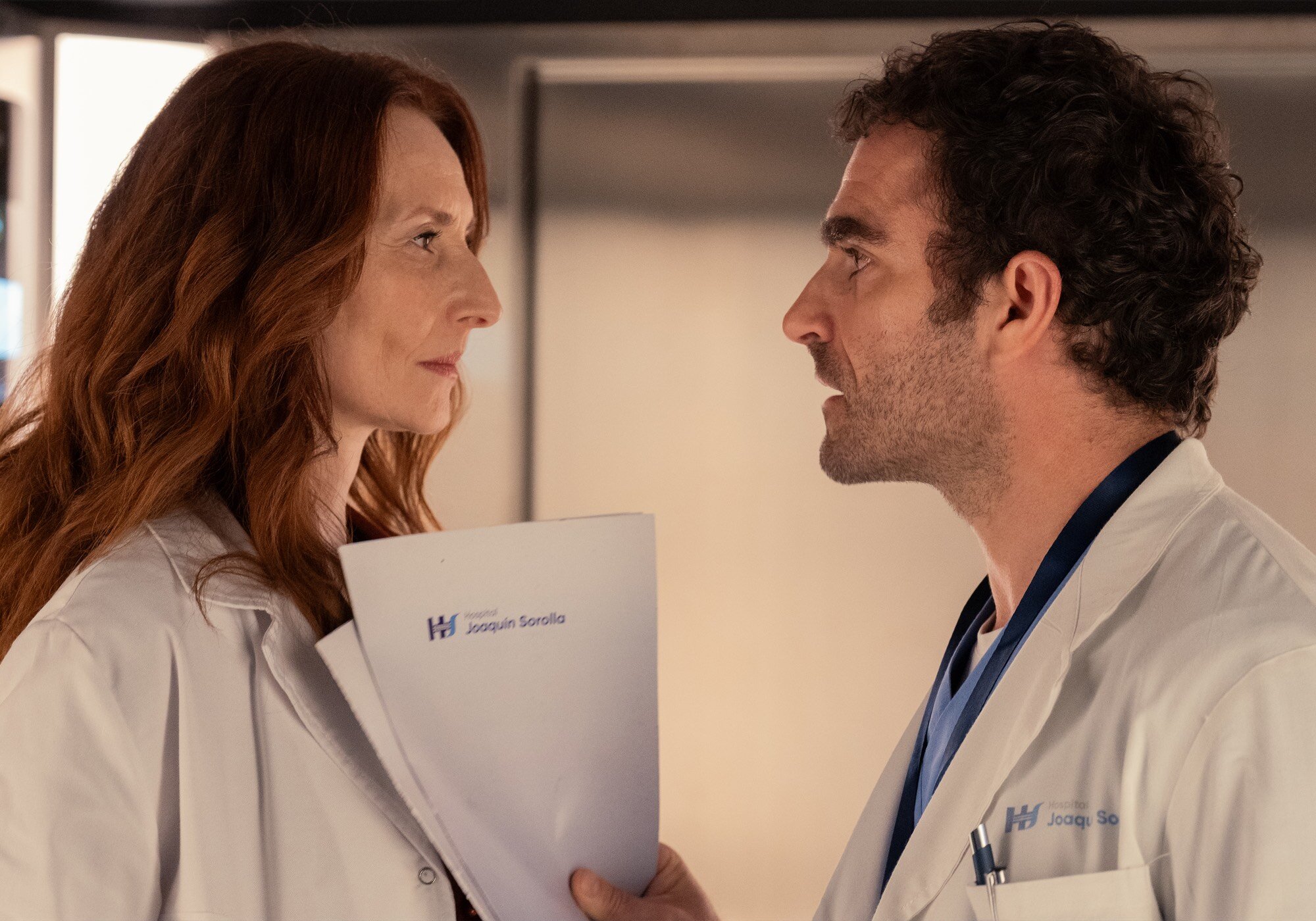 Sophie y Néstor (Rachel Lascar y Borja Luna), en la segunda temporada de 'Respira'