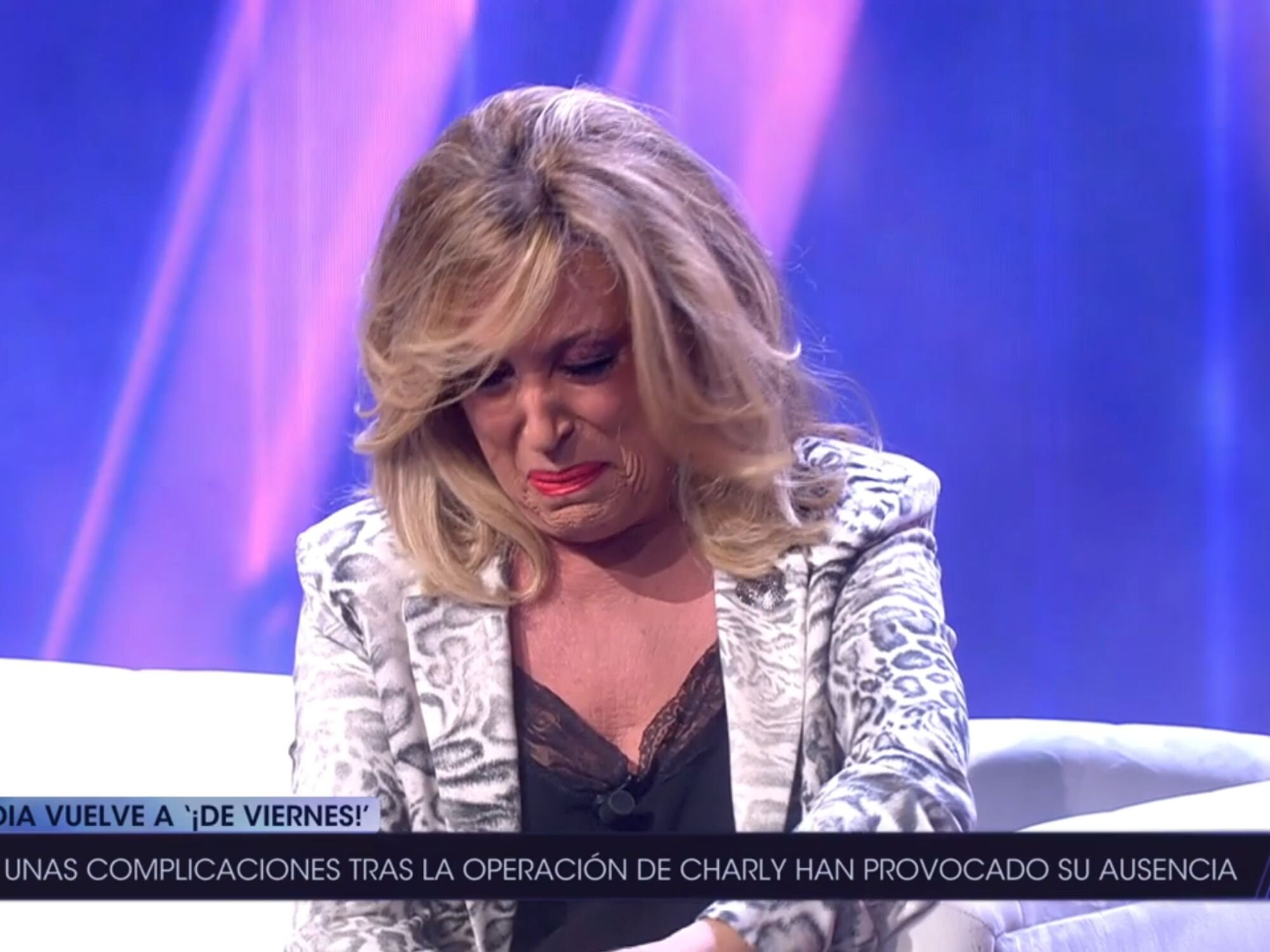 Lydia Lozano hablando del estado de salud de su marido en '¡De viernes!'