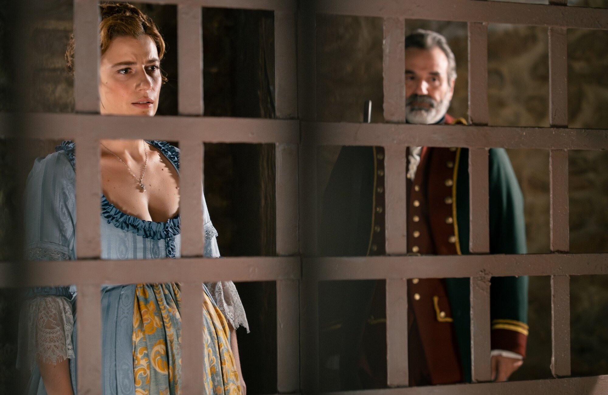 Adriana acude a la cárcel para ver a Luisa en 'Valle Salvaje'