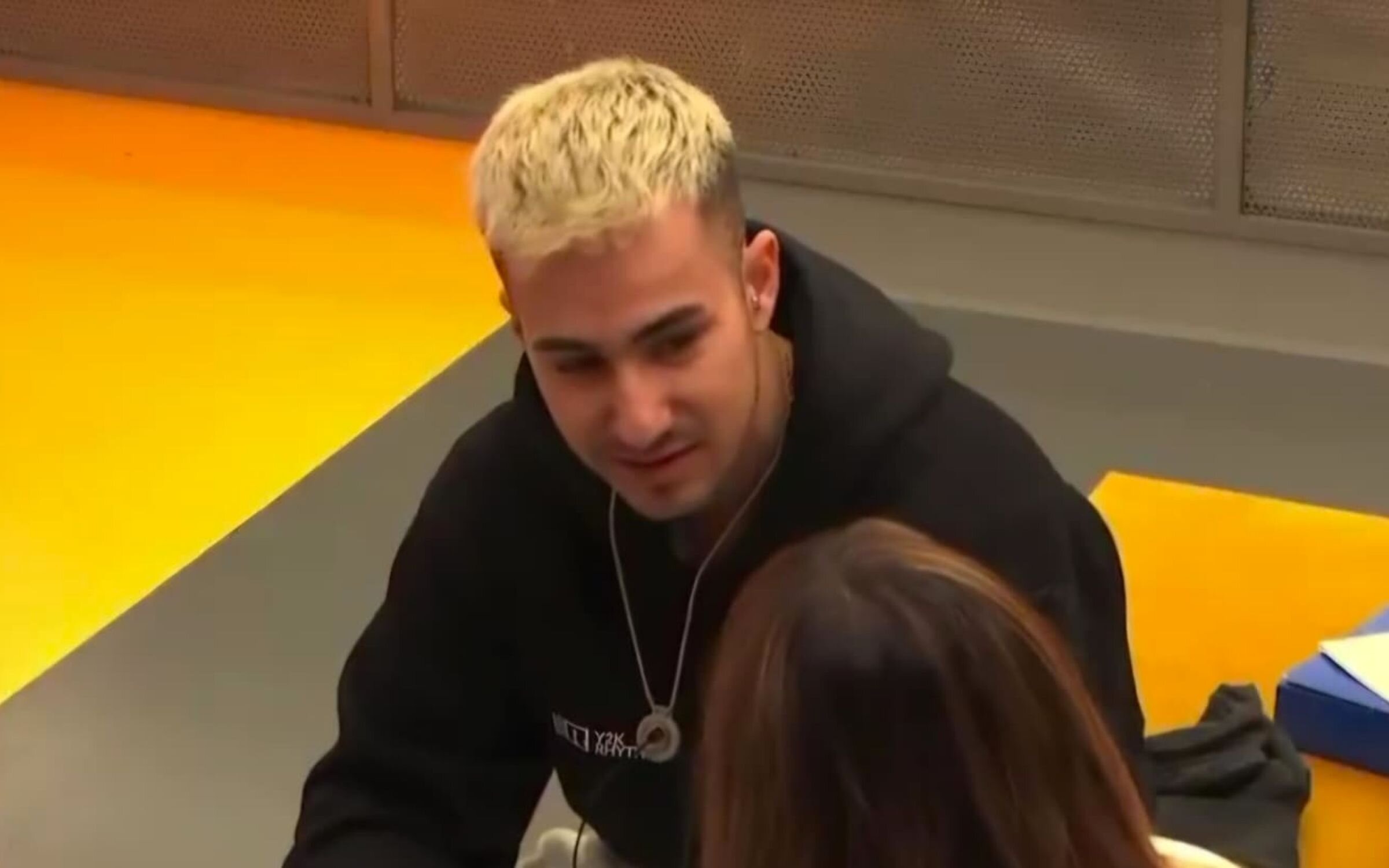 Guille Toledano durante su charla con Noemí Galera en la Academia de 'OT 2025'