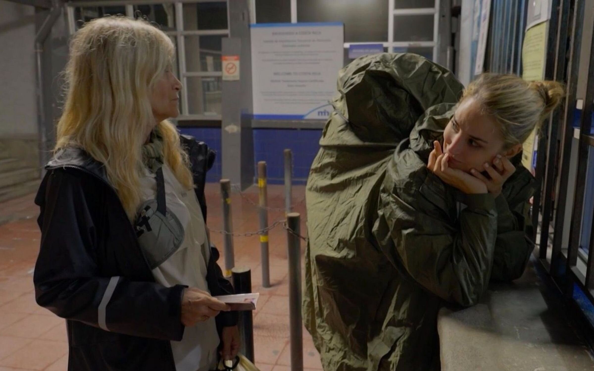 Alba Carrillo y Cristina Cifuentes en 'Hasta el fin del mundo'