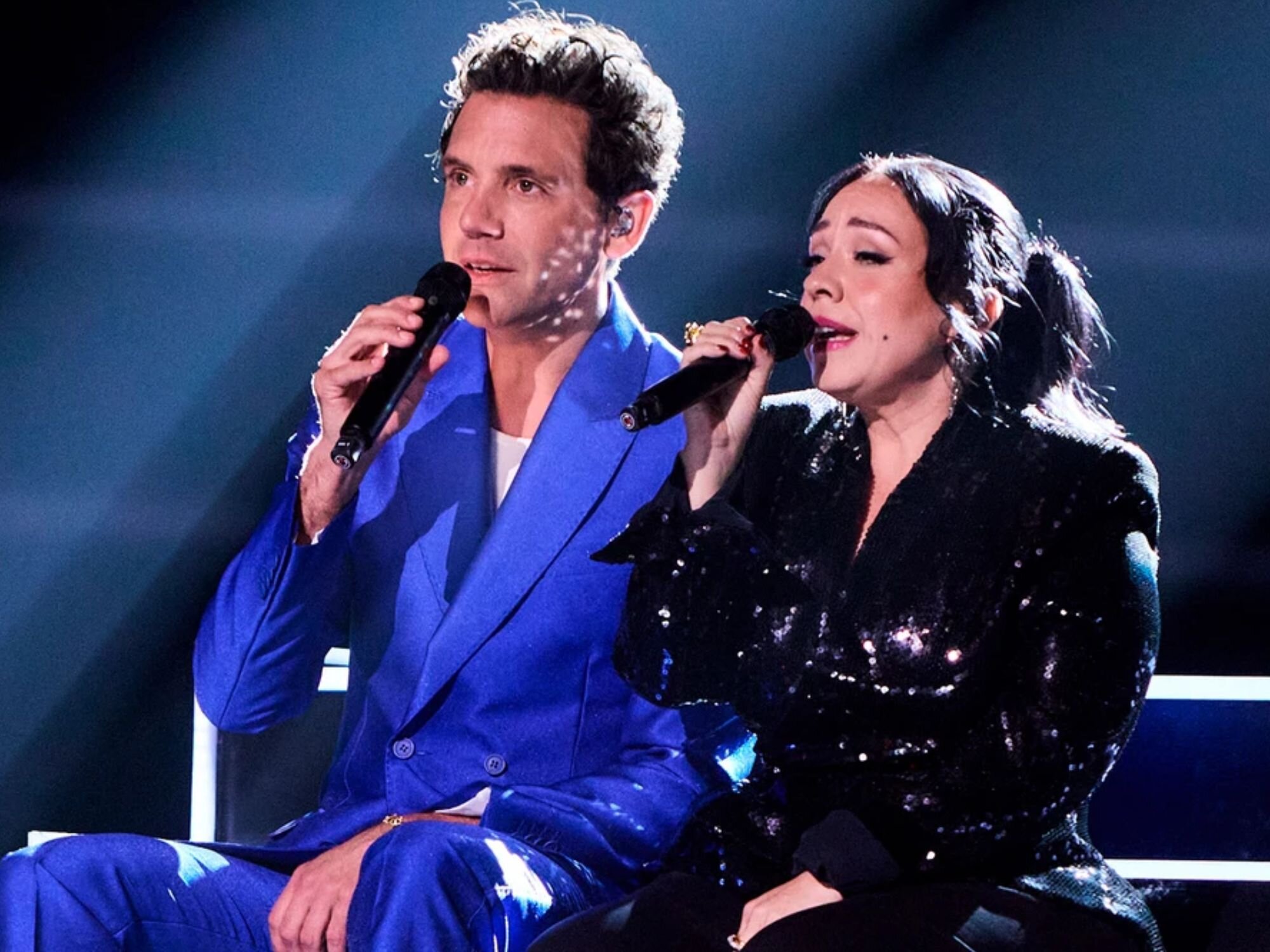 Mika y Carla Morrison en los Asaltos de 'La Voz'