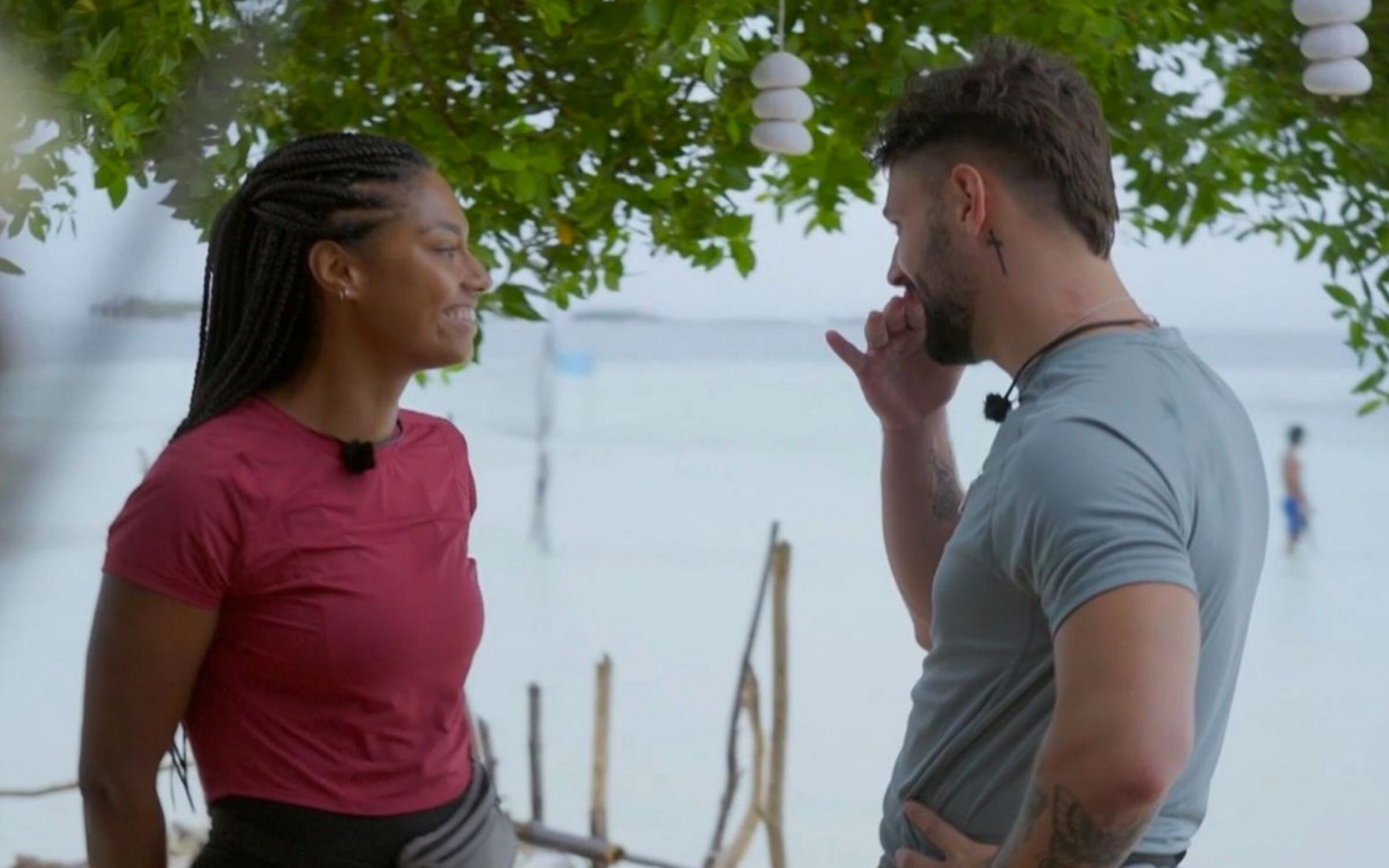 Nia Correia y J Kbello en el primer programa de 'Hasta el fin del mundo'