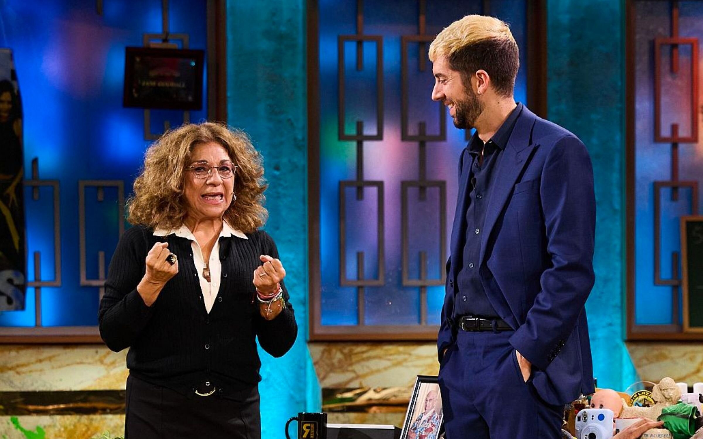 Lolita junto a Broncano en 'La revuelta'