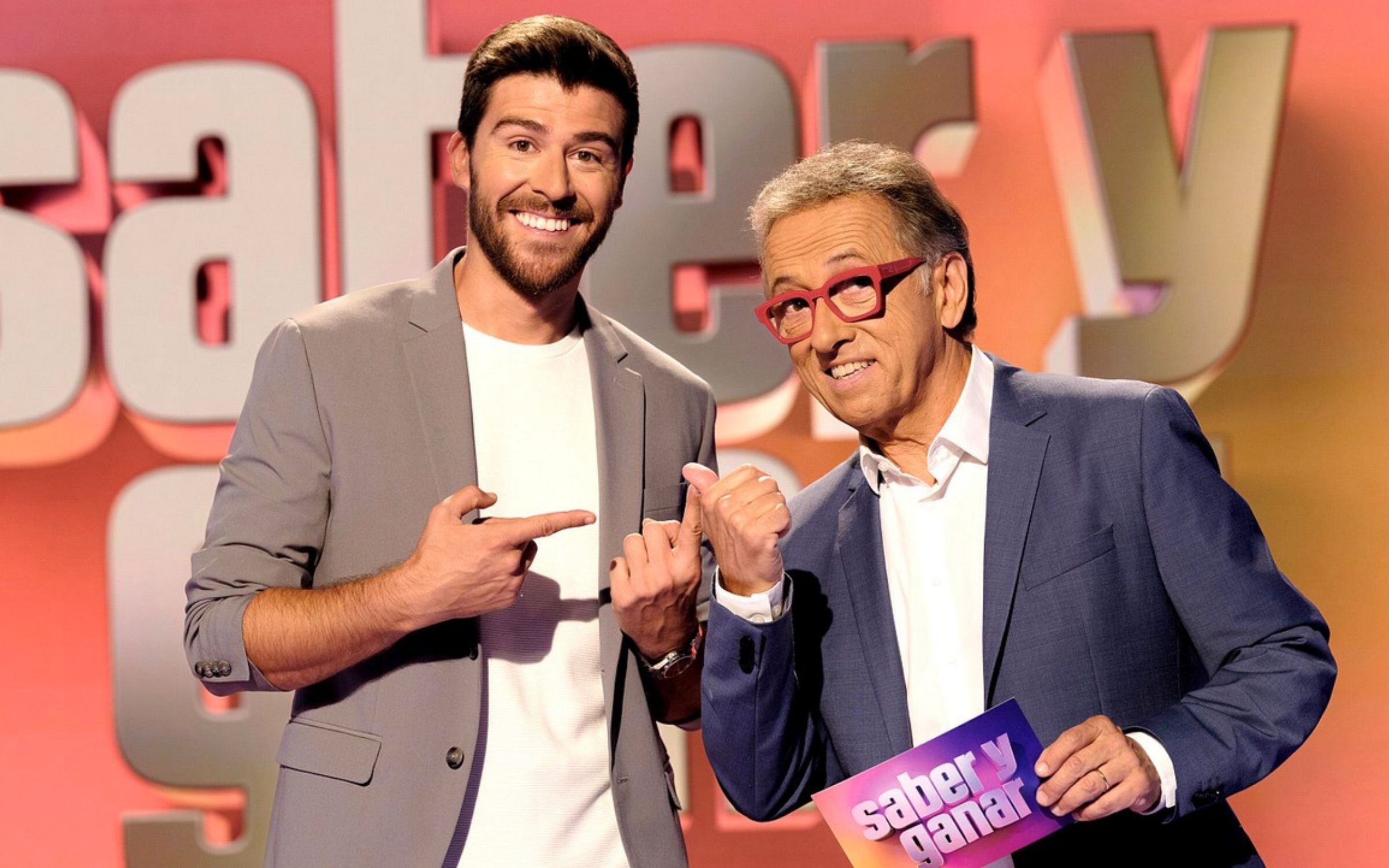 Rodrigo Vázquez y Jordi Hurtado, presentadores de 'Saber y ganar'