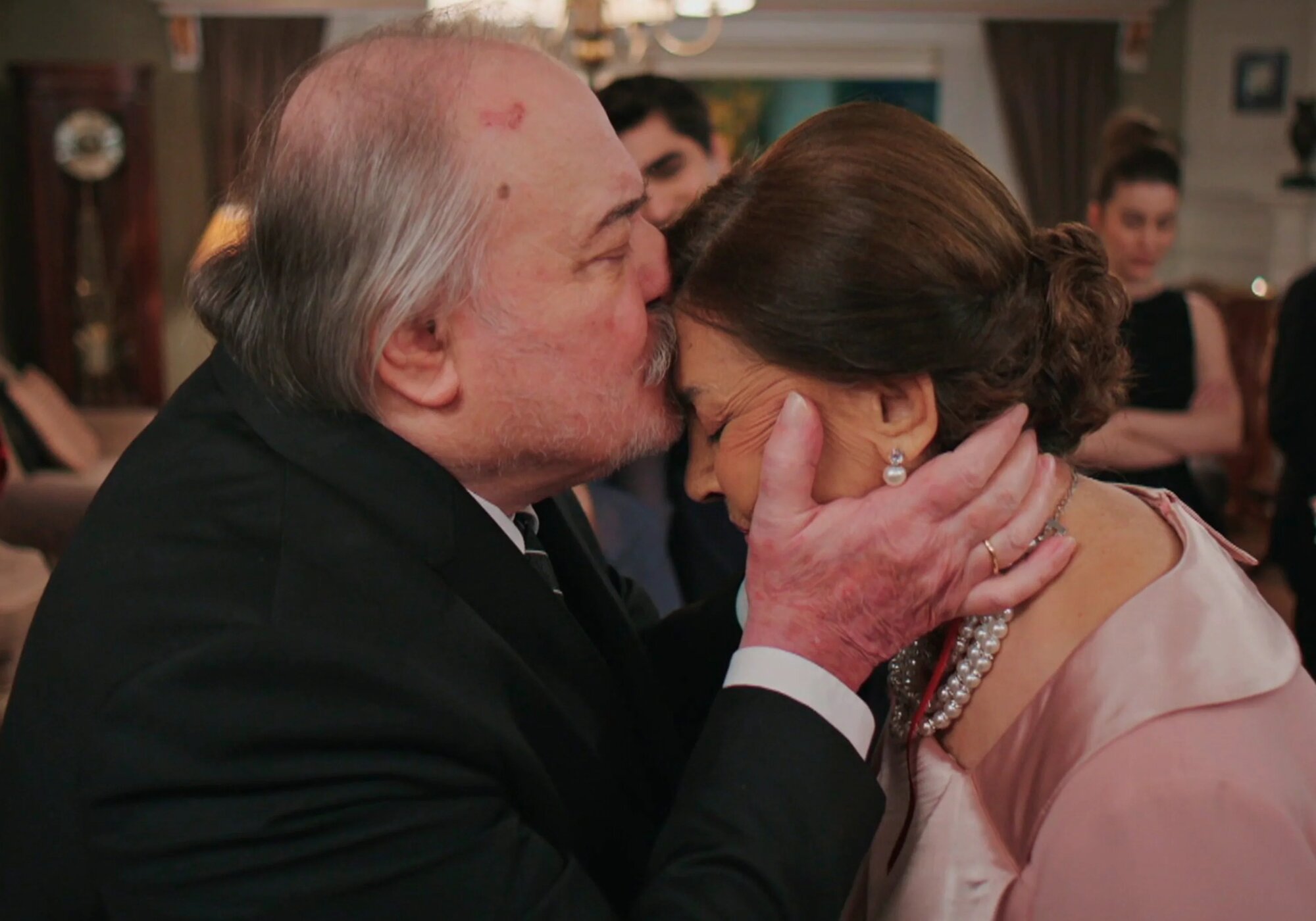 'Una nueva vida' se asegura la segunda plaza pese a su descenso