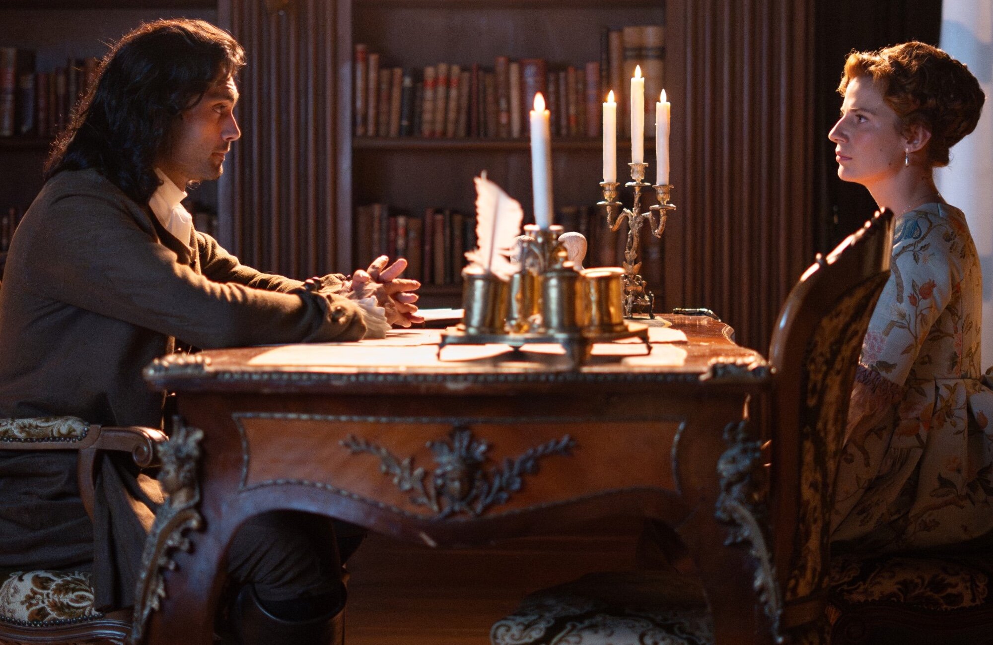 Rafael habla con Adriana en 'Valle Salvaje'