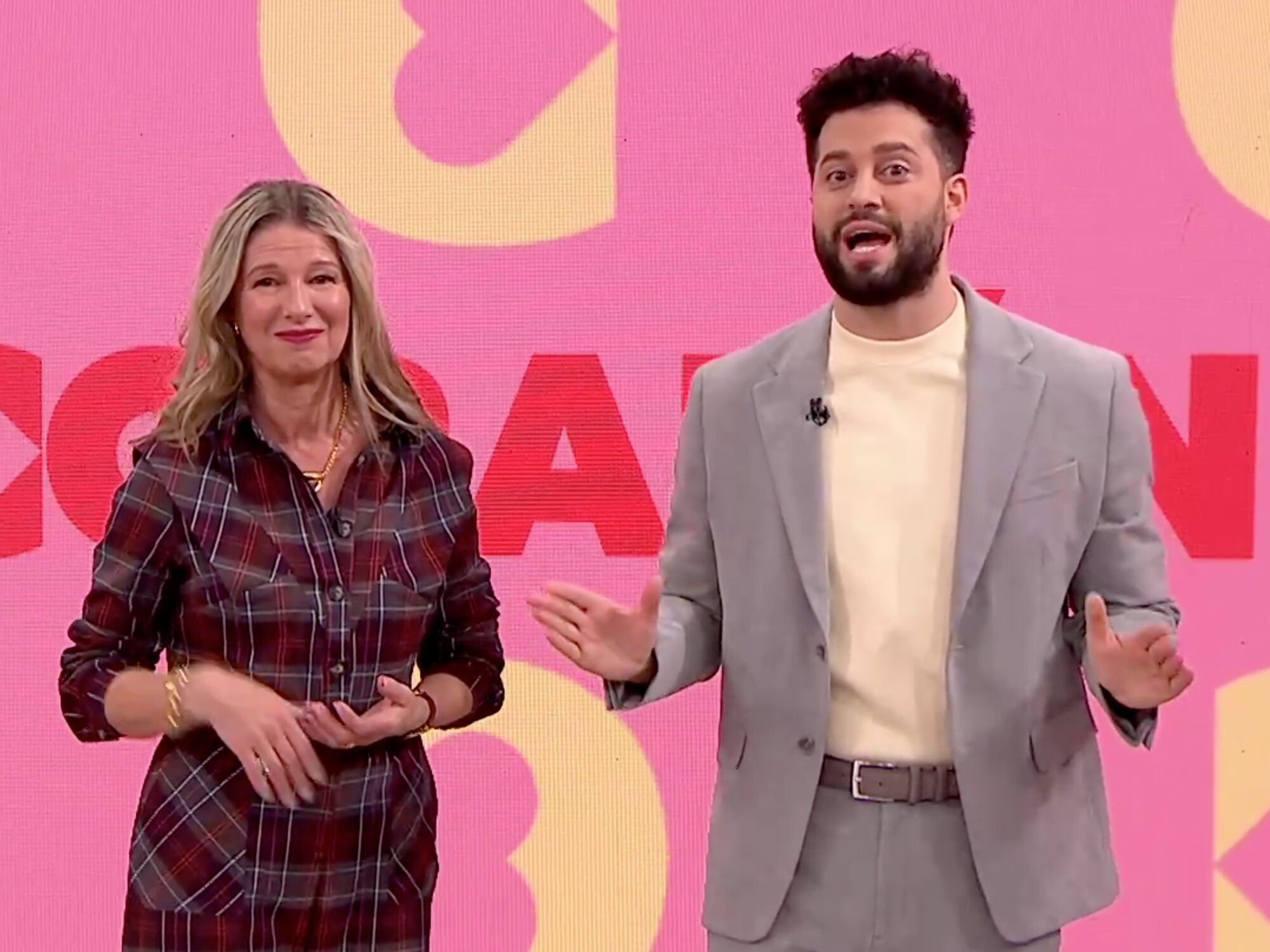 Anne Igartiburu y Javi de Hoyos, presentadores de 'D Corazón'