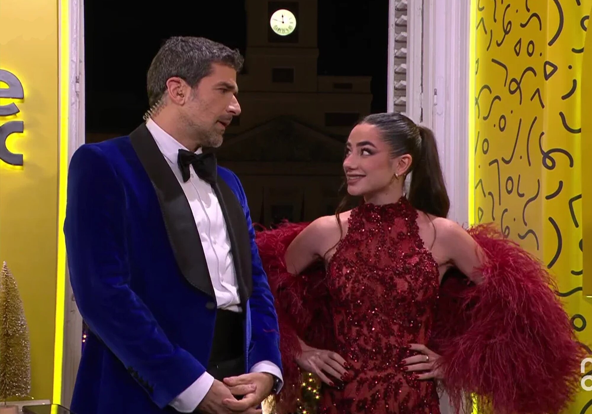 Nacho García y Lola Lolita, presentando 'Feliz año Neox' en 2024