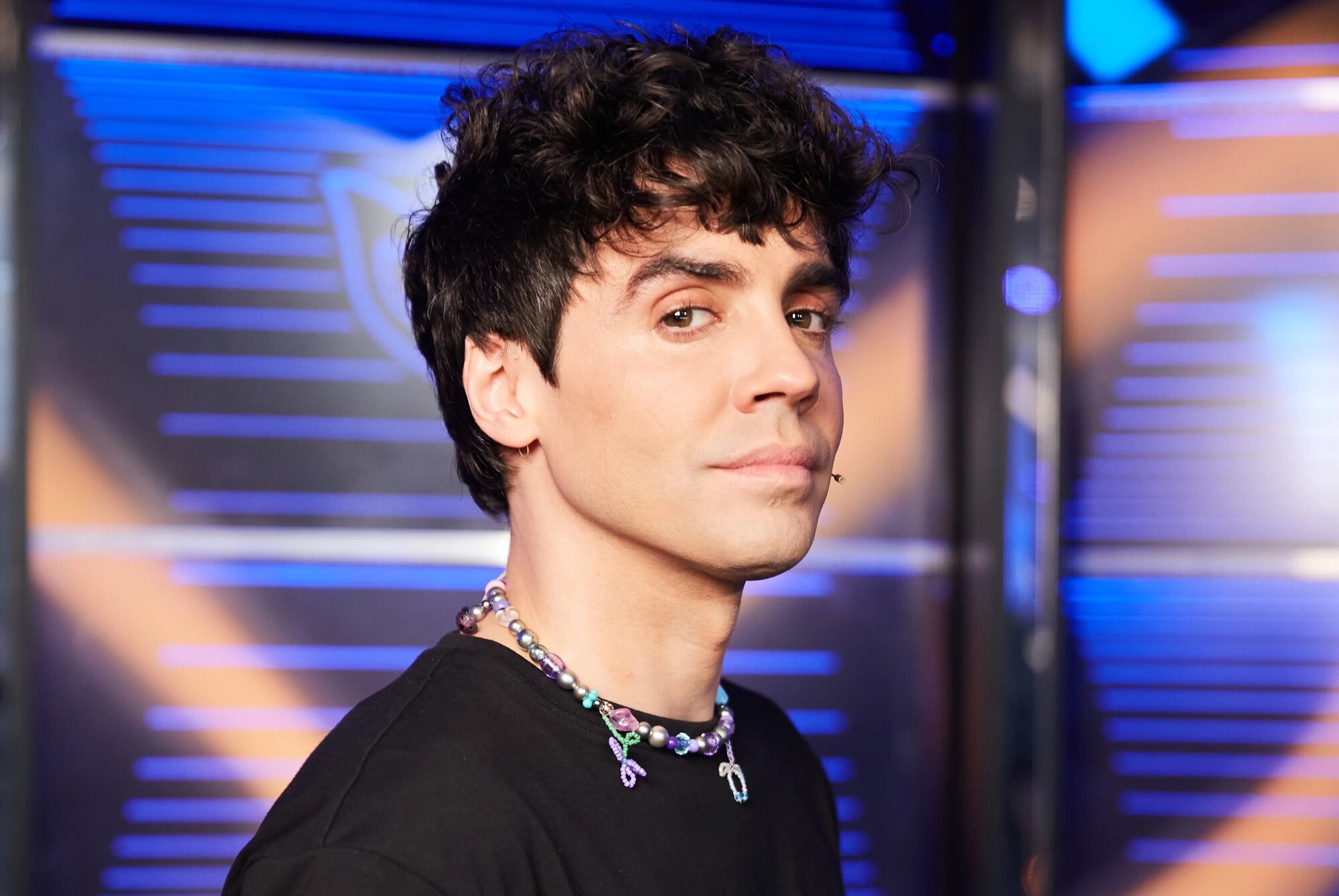 Javier Ambrossi regresa a TVE tras presentar los Premios Goya en 2024