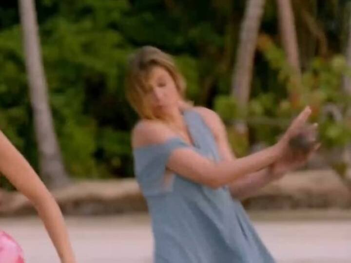 Sandra Barneda para un coco durante el tenso encuentro entre Almudena y Darío en 'La isla de las tentaciones 9'