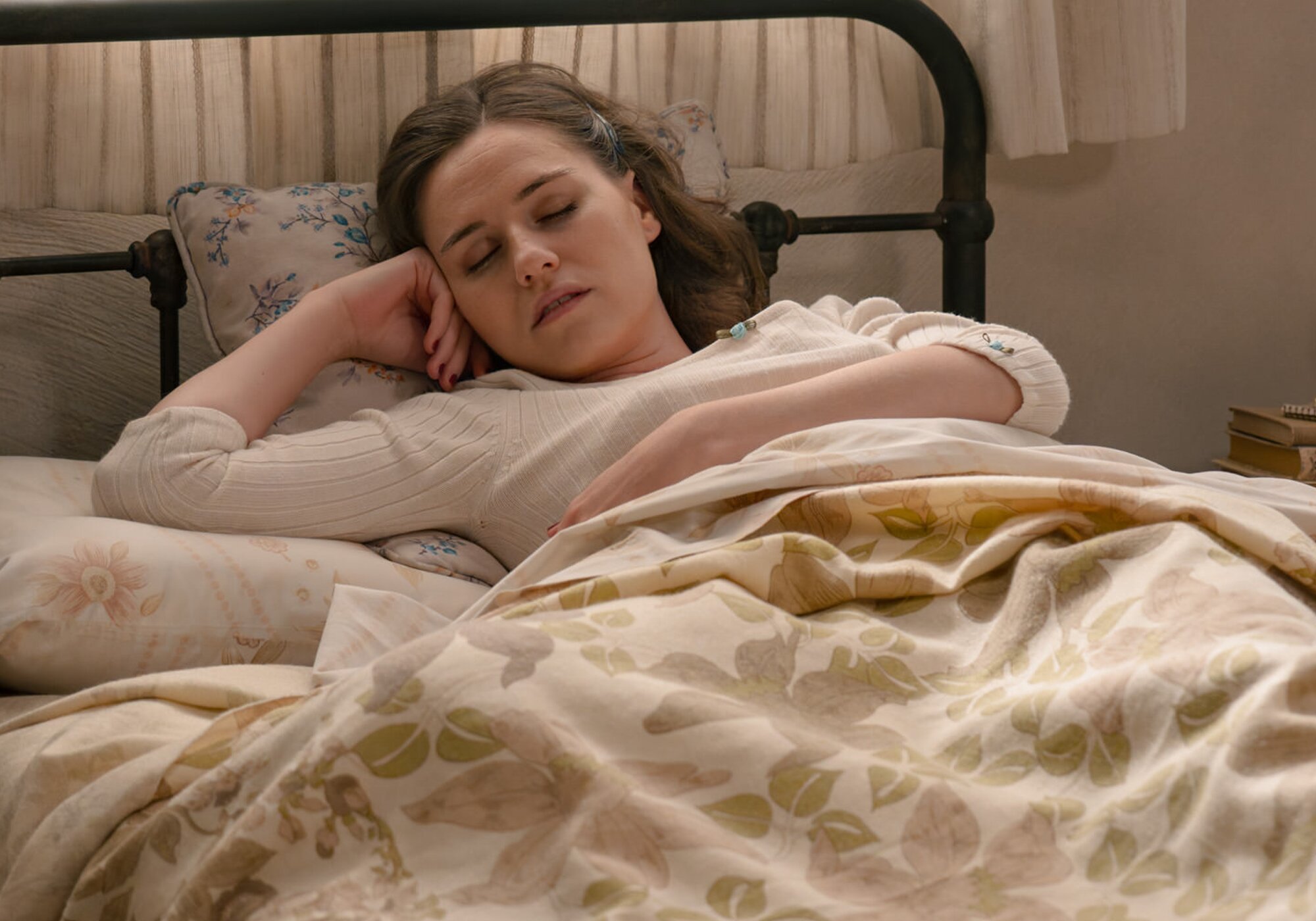 Claudia, en la cama en el episodio 461 de 'Sueños de libertad'