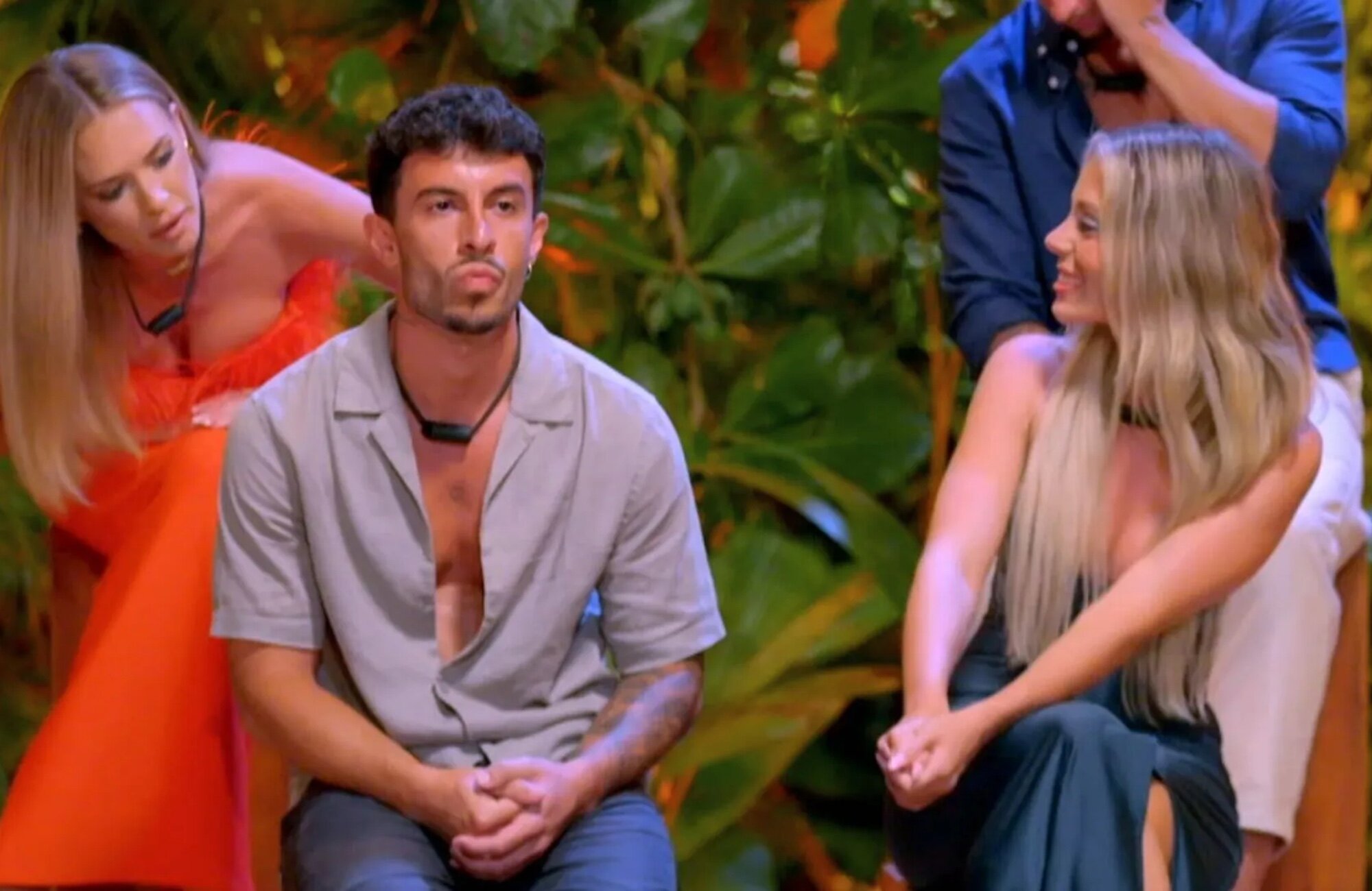 'La isla de las tentaciones 9' celebra sus hogueras mixtas