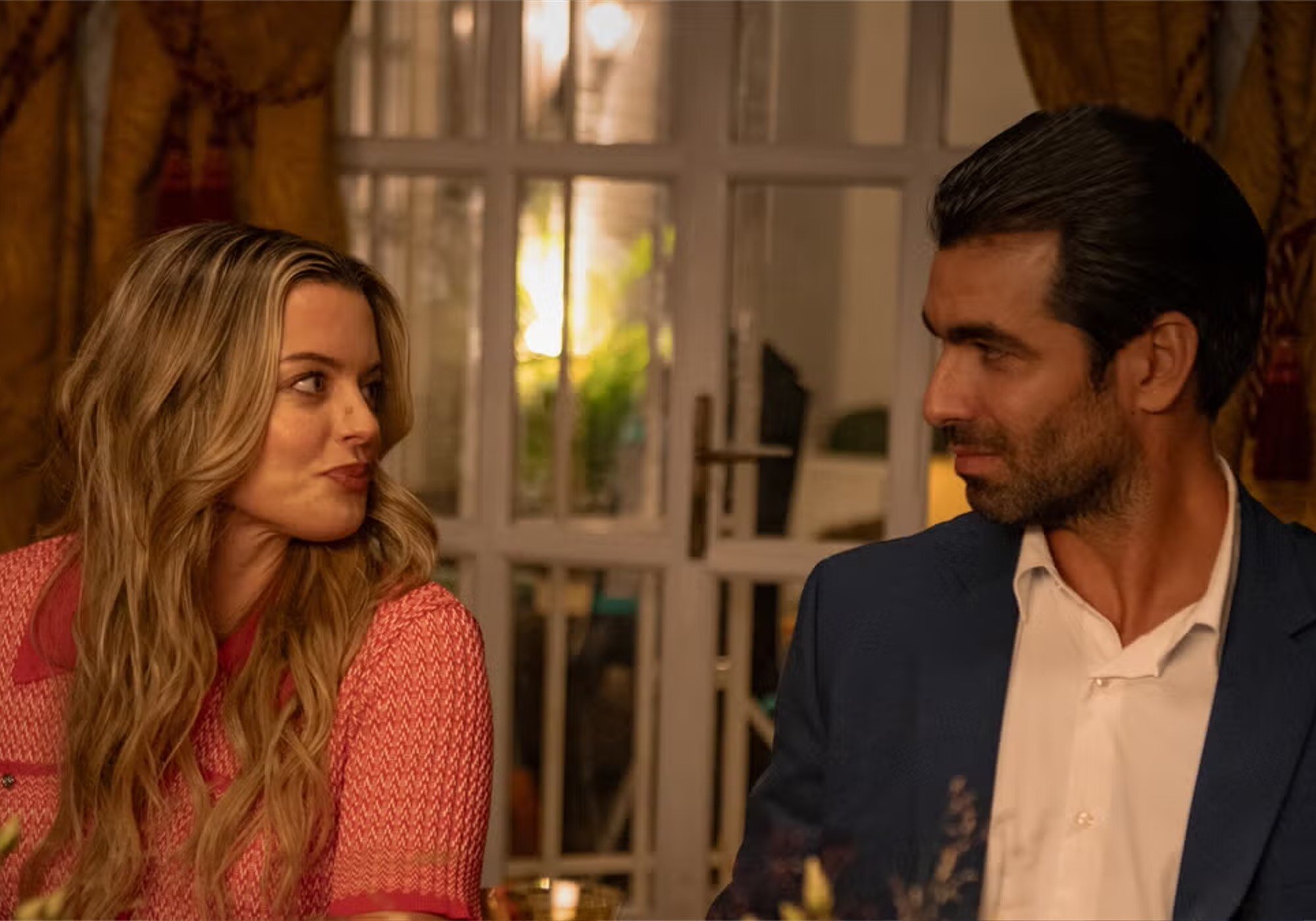 Adriana Torrebejano y Rubén Cortada, en la primera temporada de '¿A qué estás esperando?'