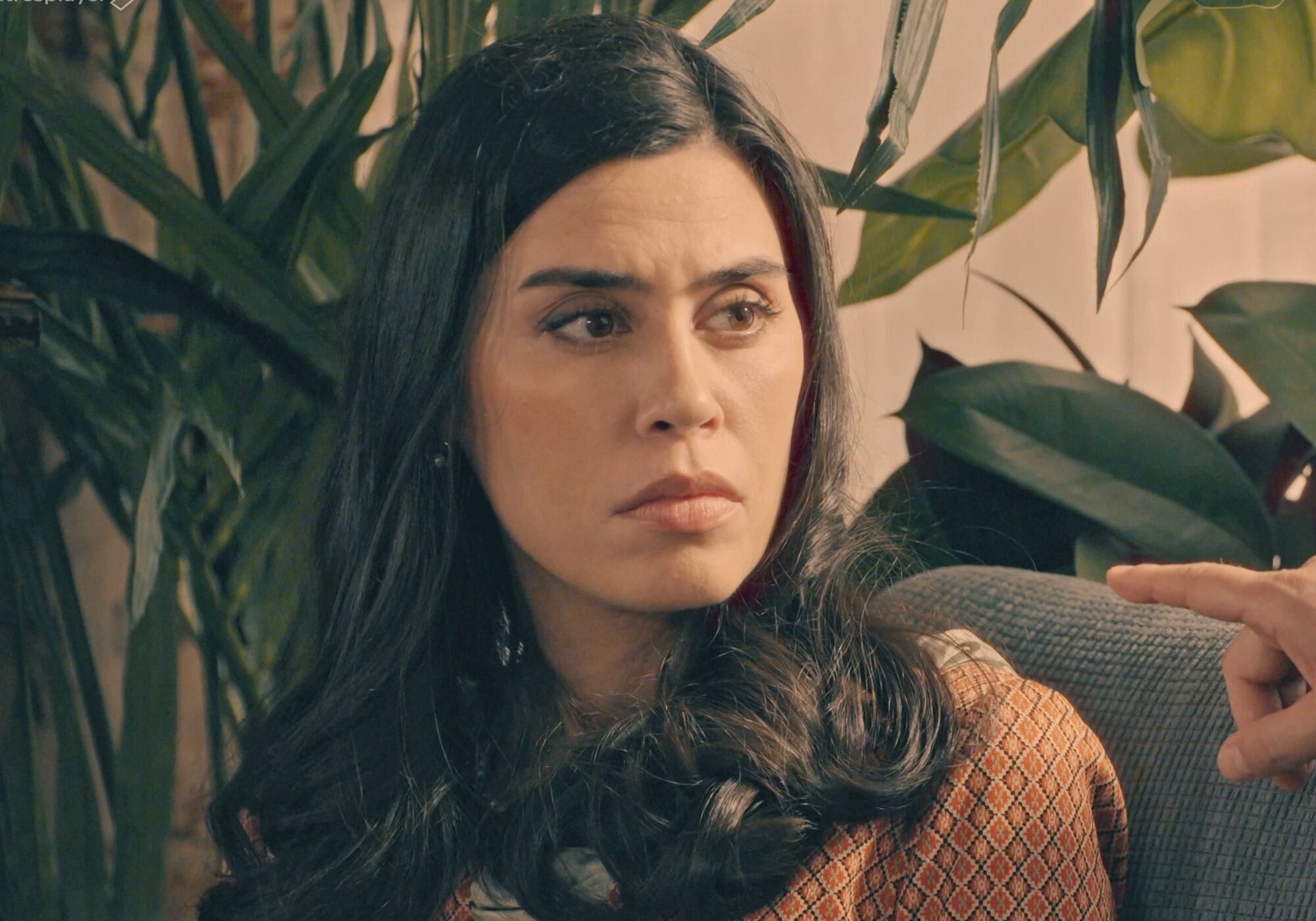 María hablando con Gabriel en 'Sueños de libertad'